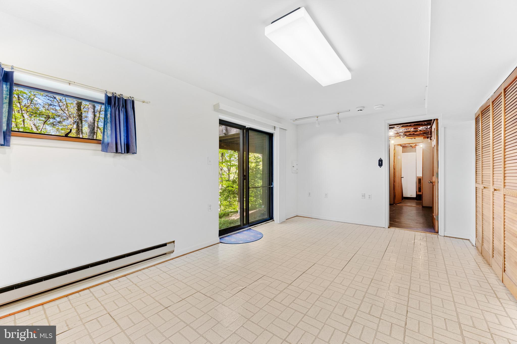 HERITAGE HARBOUR - Residential