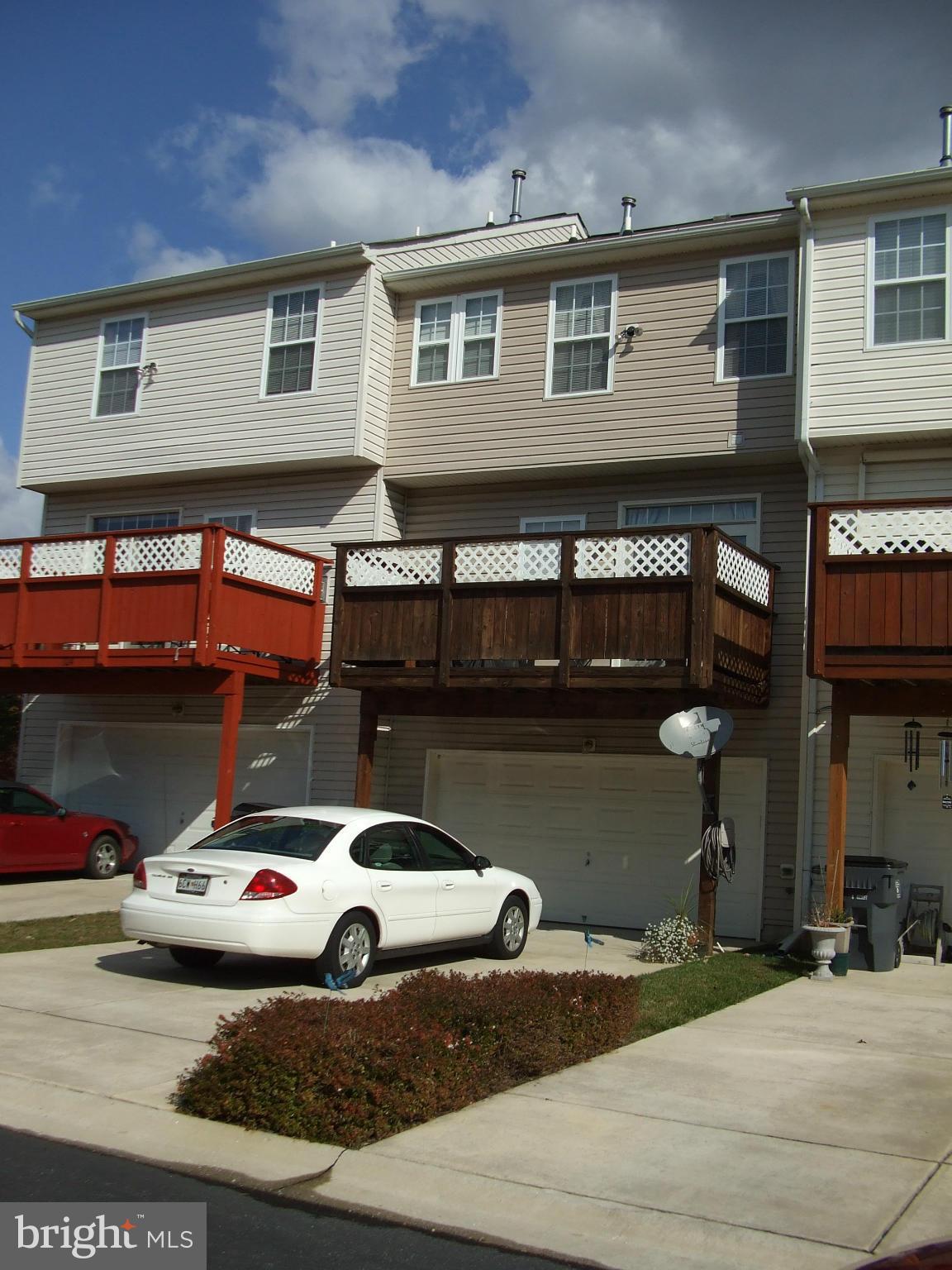 EAGLES LANDING AT WATERS EDGE - Residential