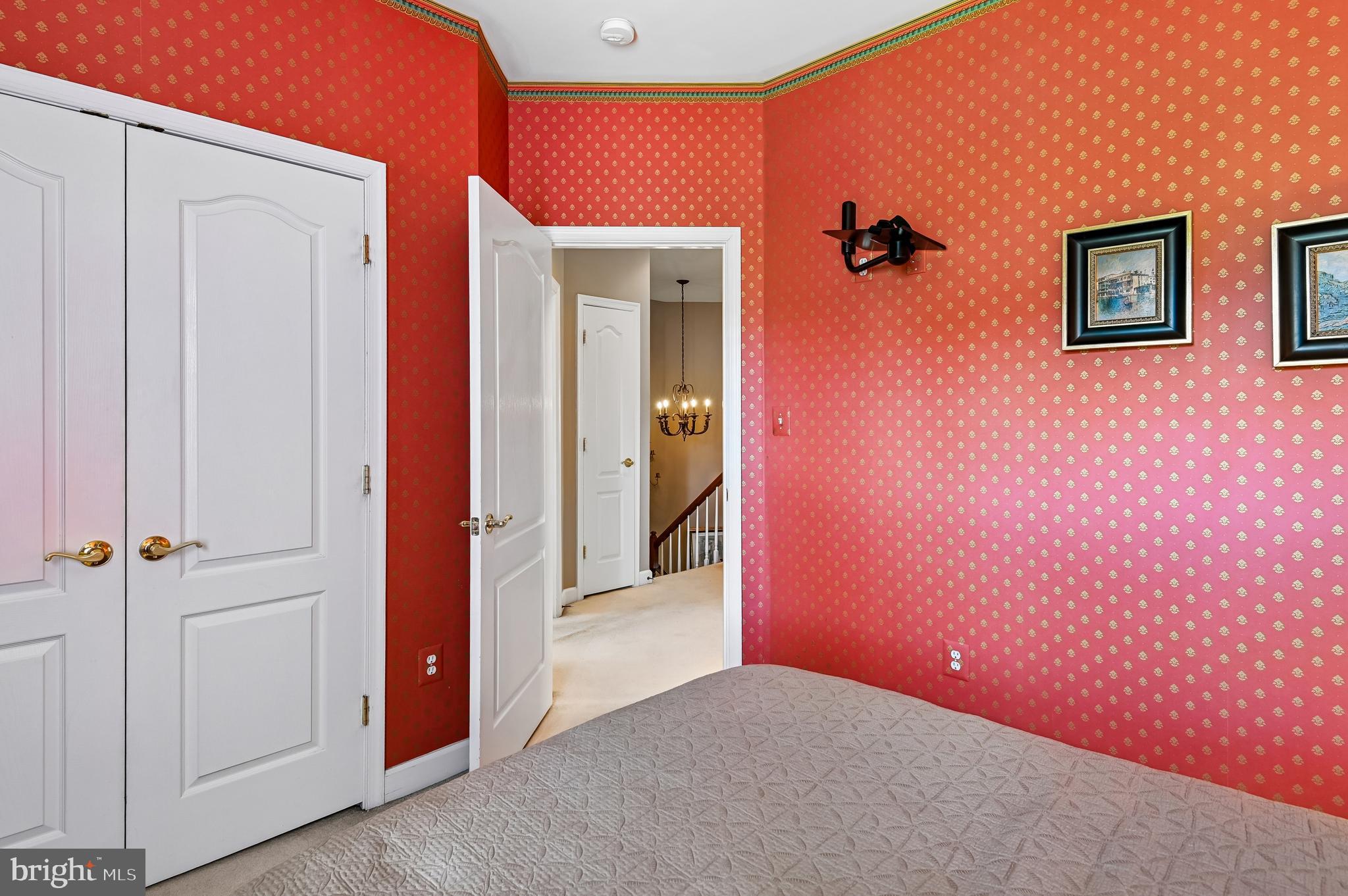 SOUTH RIVER COLONY - Residential