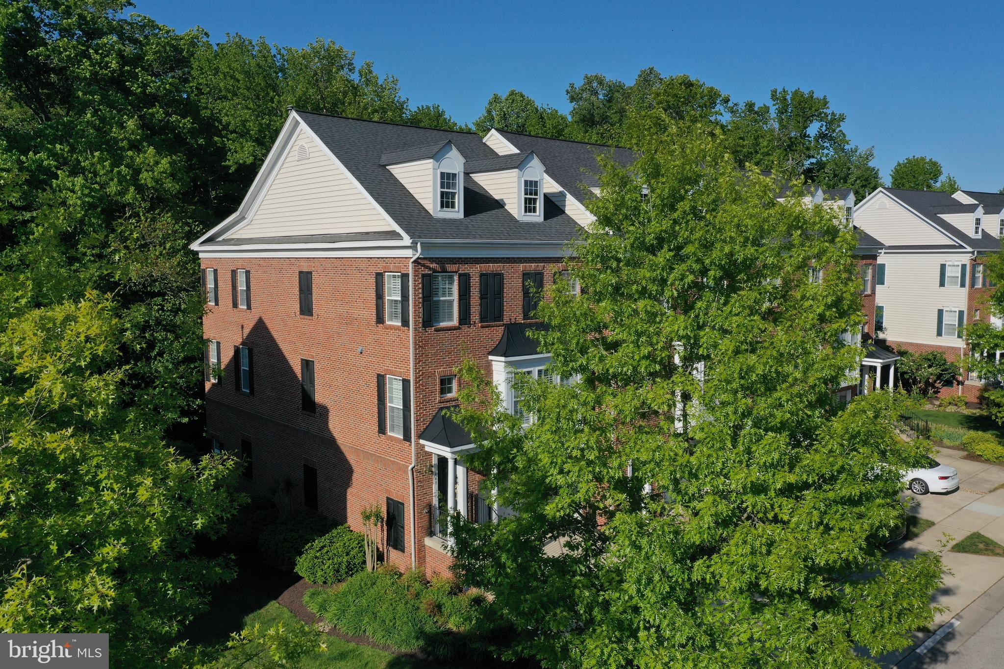 SOUTH RIVER COLONY - Residential