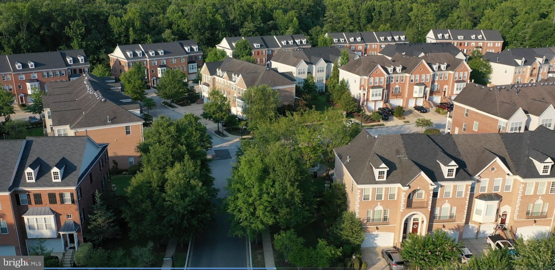 SOUTH RIVER COLONY - Residential