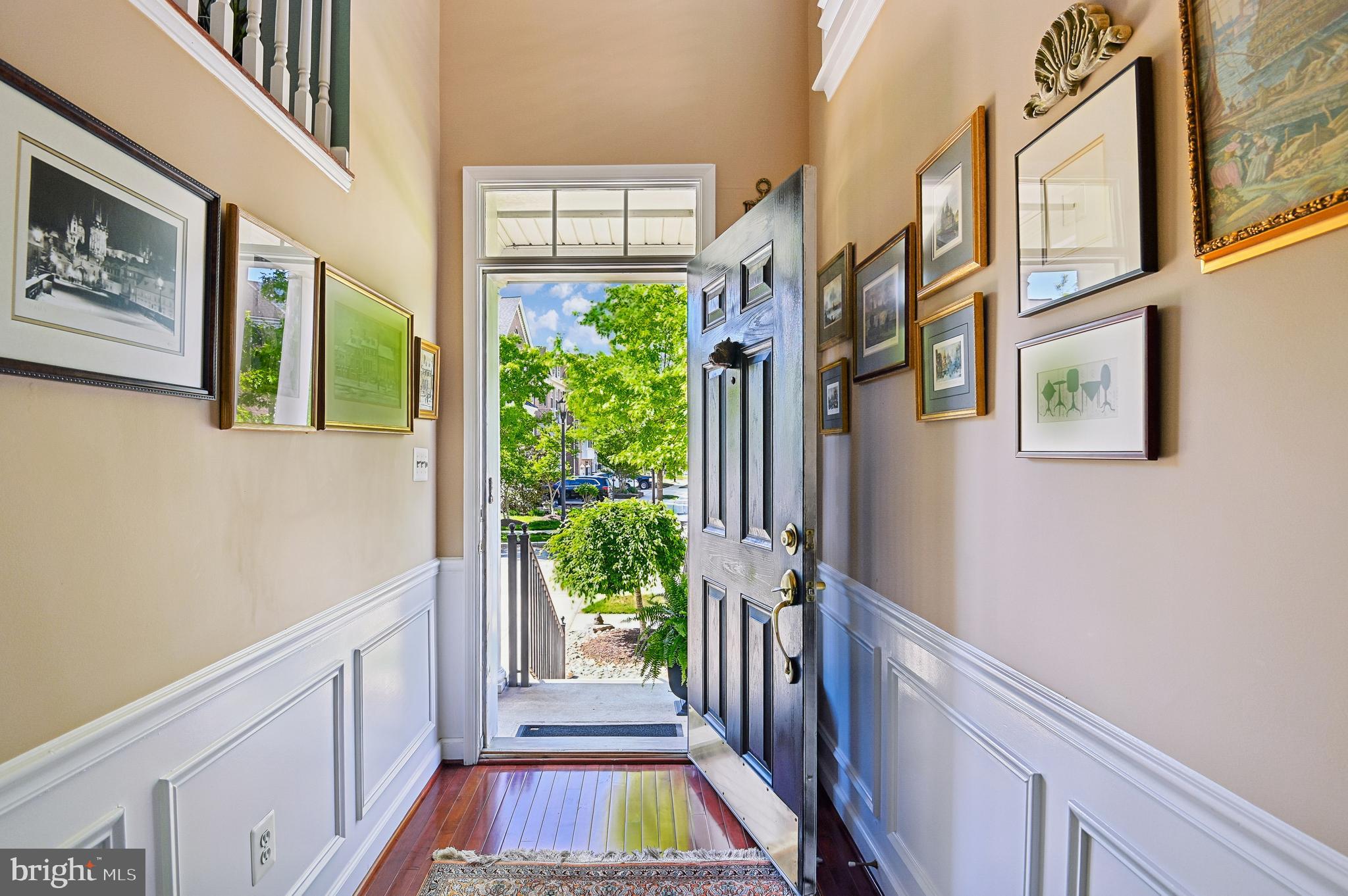 SOUTH RIVER COLONY - Residential