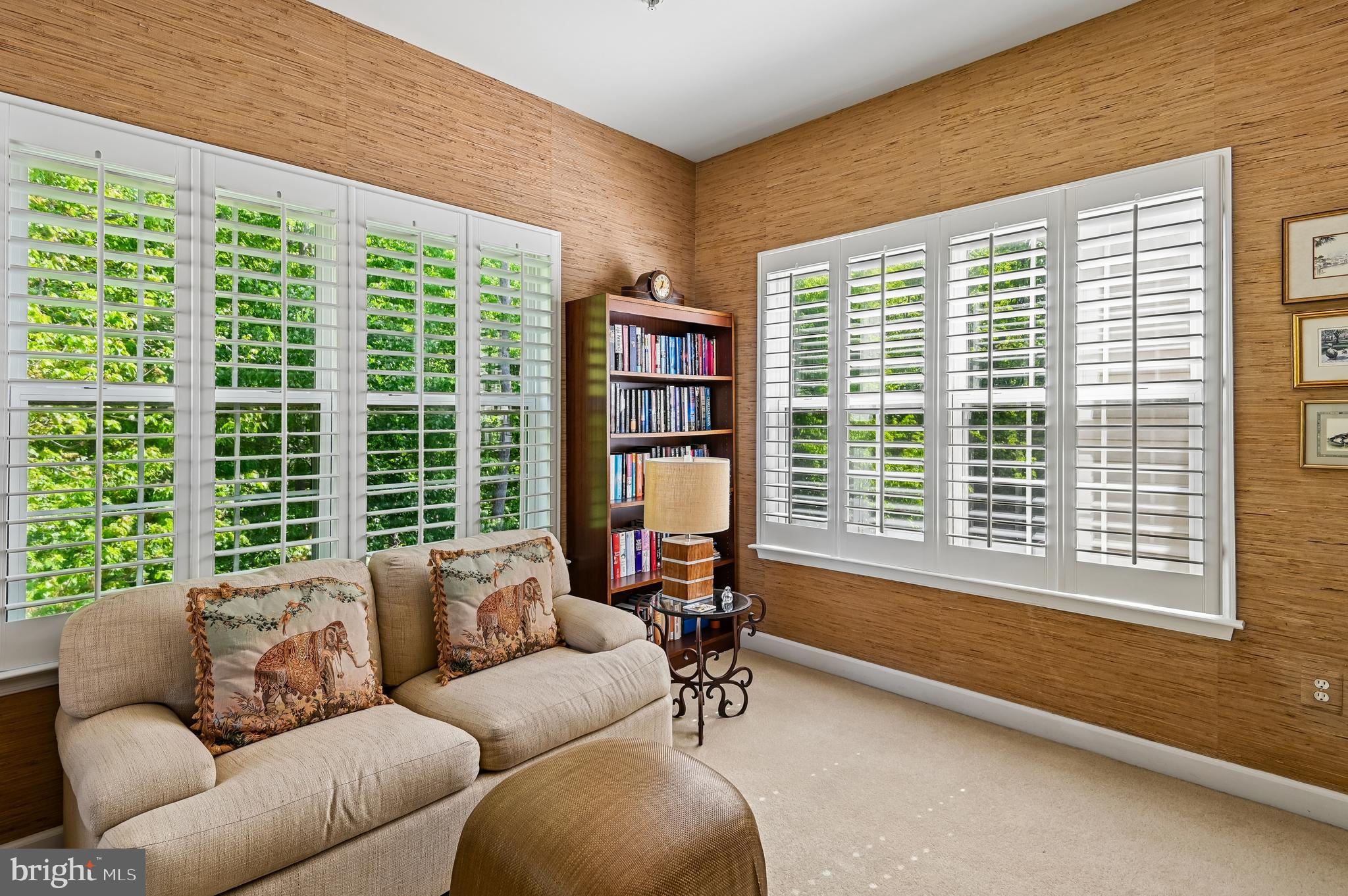 SOUTH RIVER COLONY - Residential