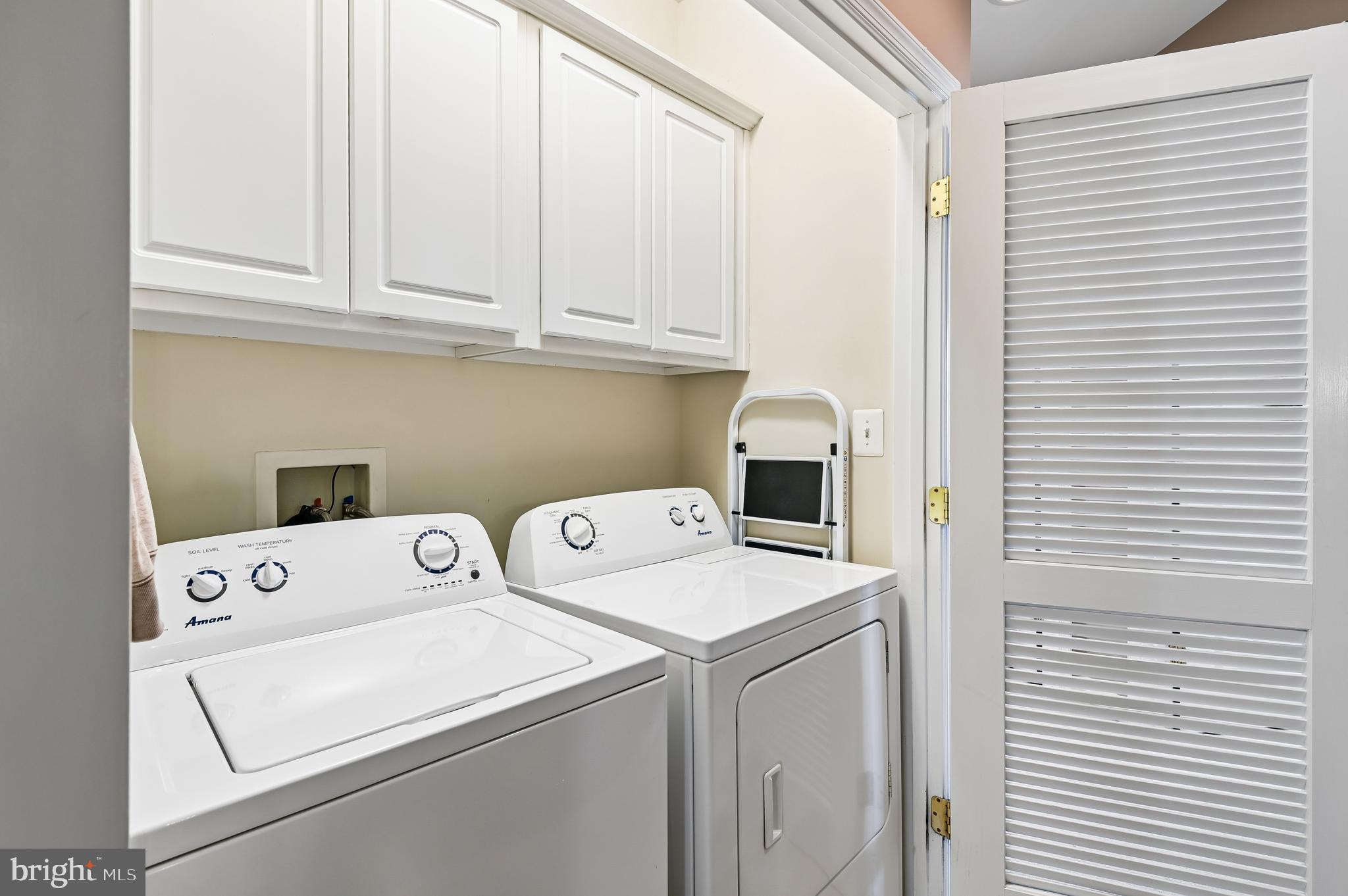 SOUTH RIVER COLONY - Residential