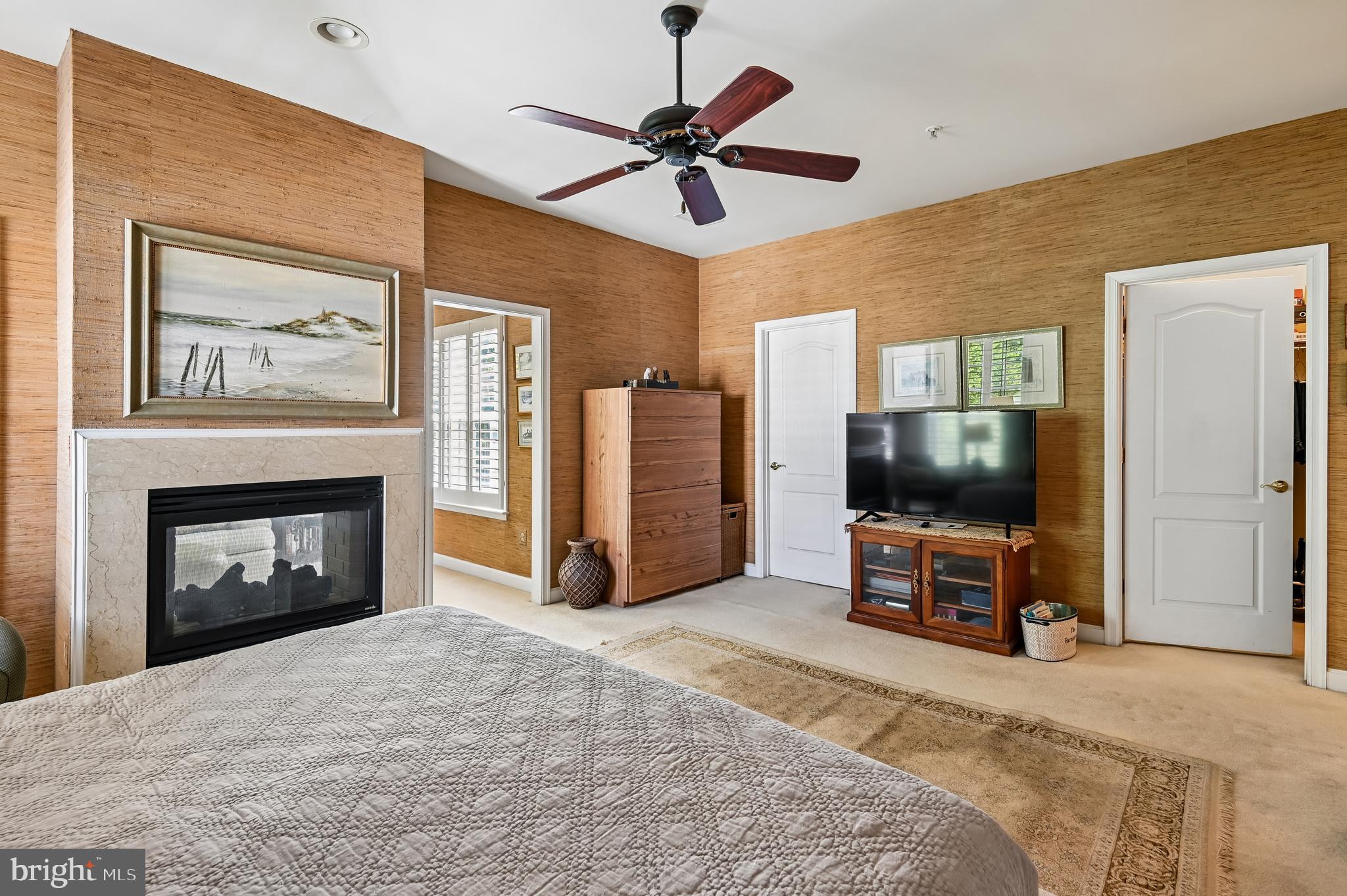 SOUTH RIVER COLONY - Residential