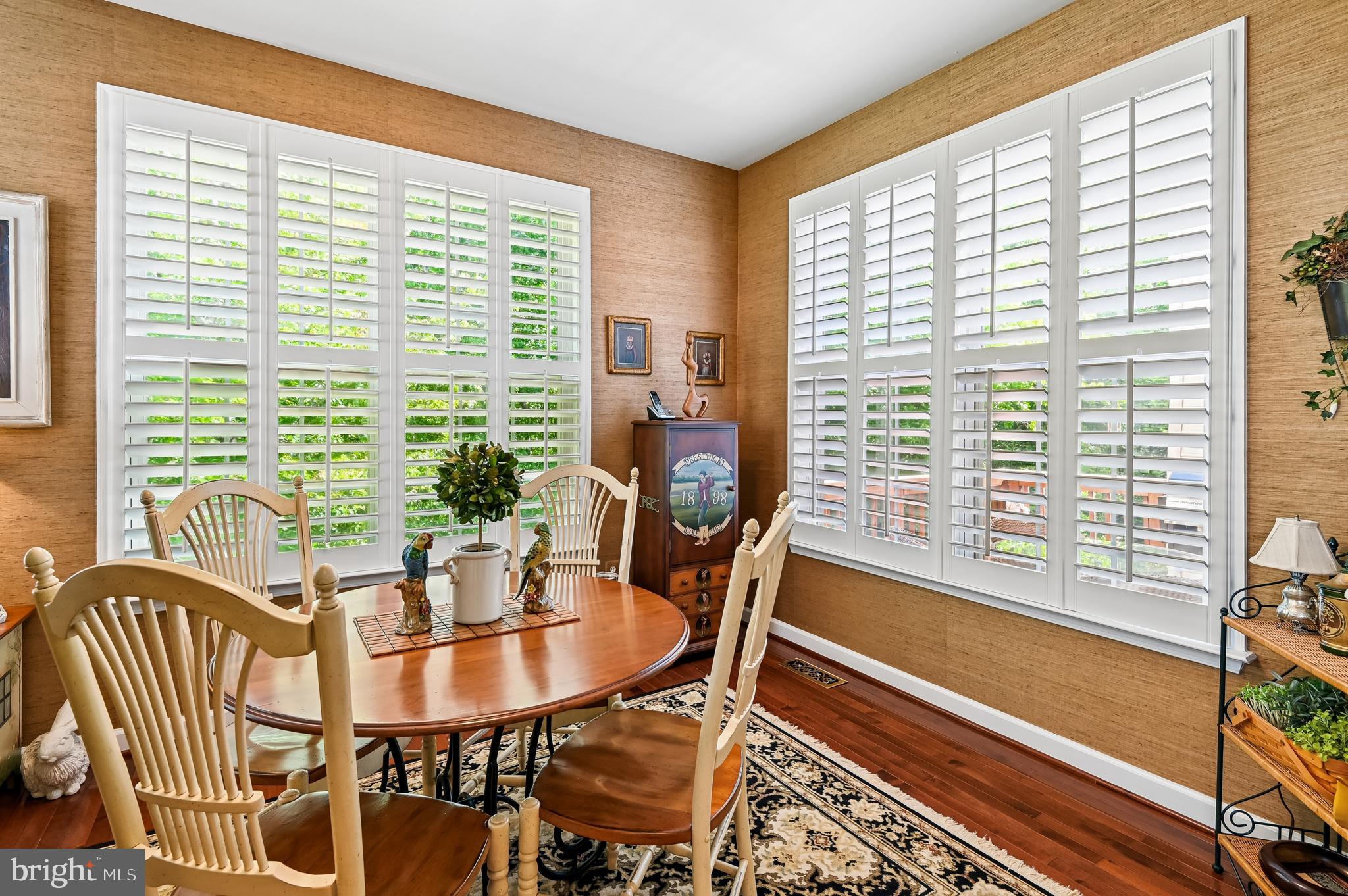 SOUTH RIVER COLONY - Residential