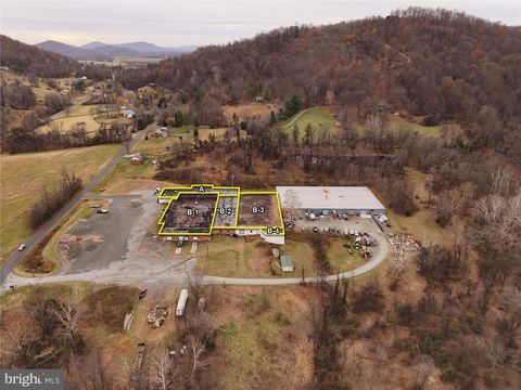 113 AILEEN ROAD B-2 FLINT HILL VA 22627