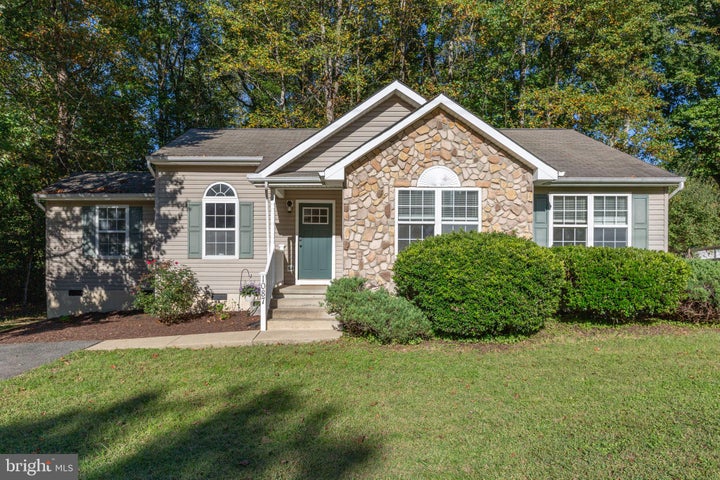 Photo 1 of 22 — 1087 GARNER DRIVE, KING GEORGE, VA 22485