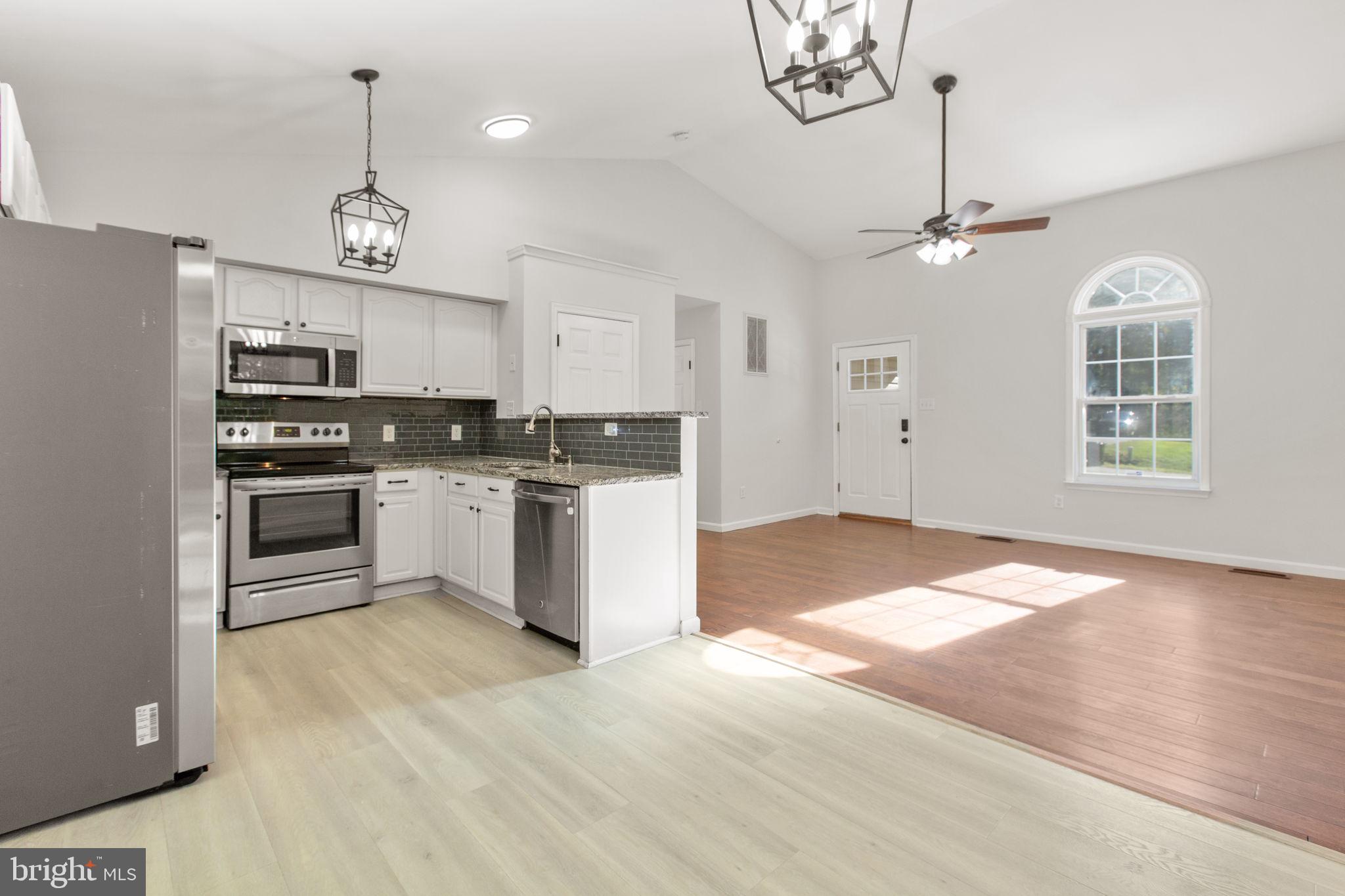 1087 GARNER DRIVE