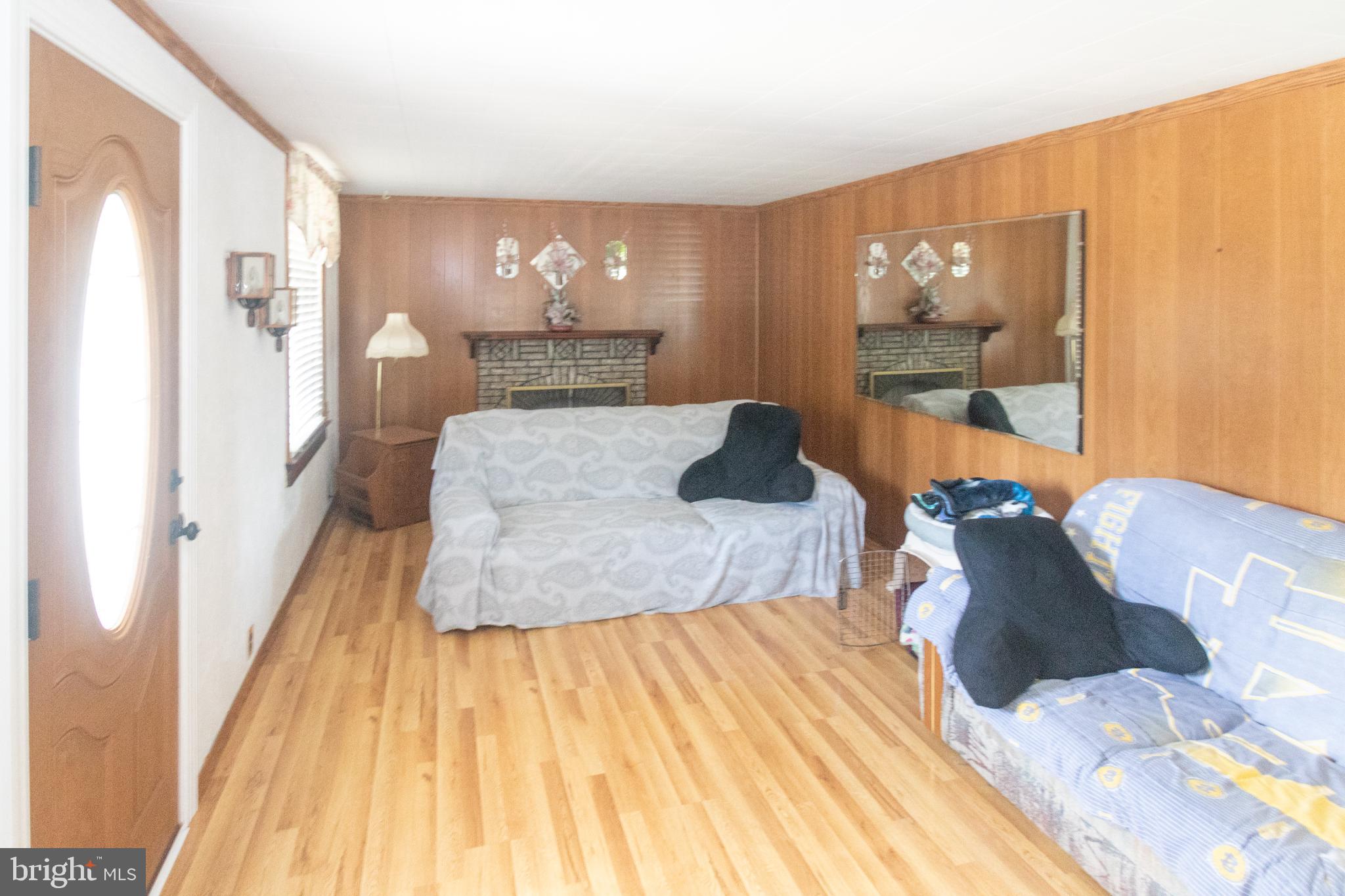 338 E EVERGREEN AVENUE