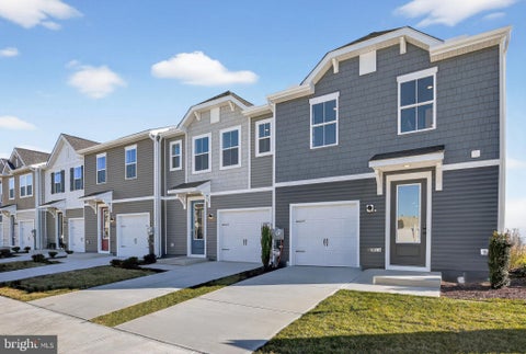 Townhouse For Sale - 308 Clement Loop<br/> SALISBURY, MD 21804