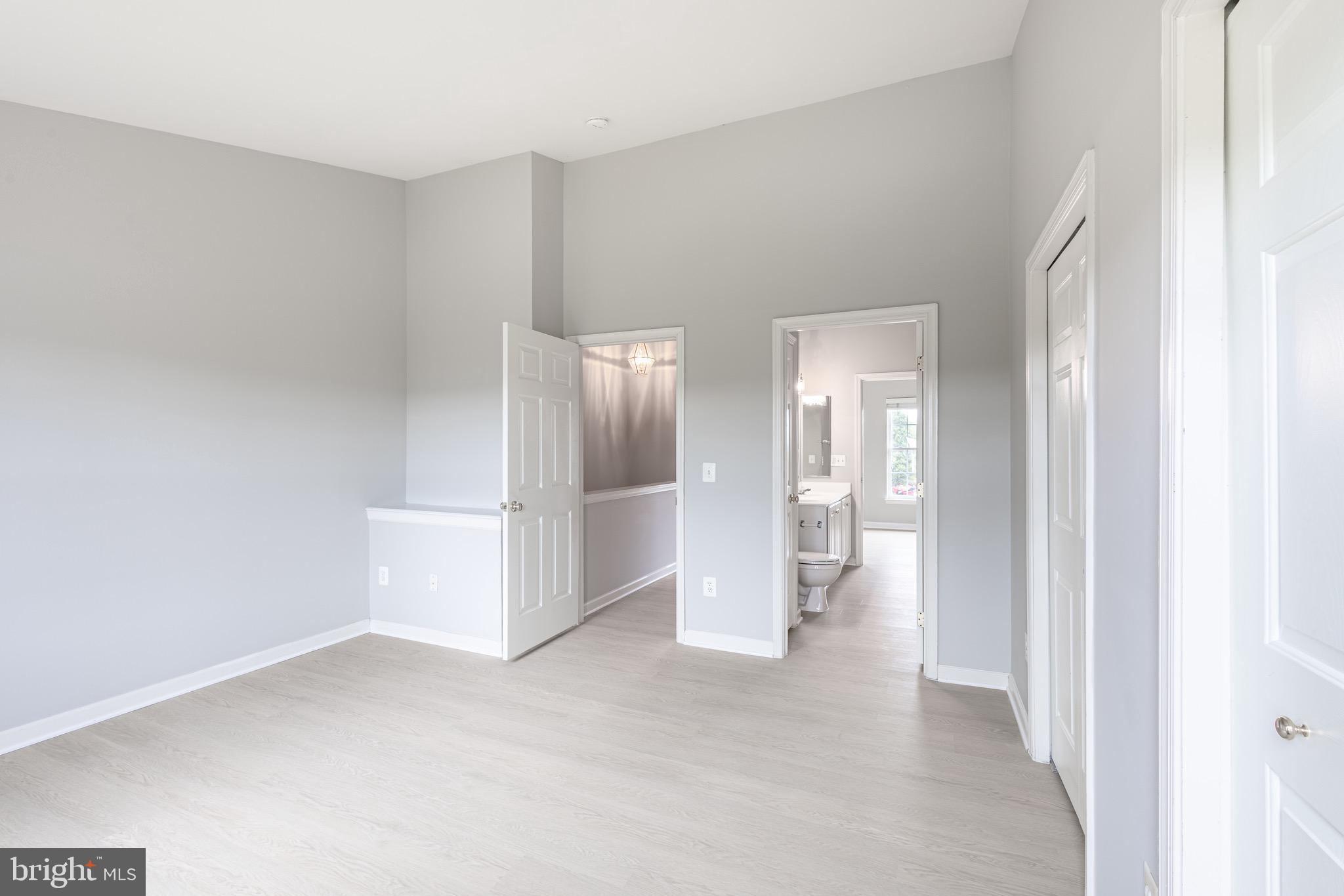 ASHBURN VILLAGE - Residential Lease