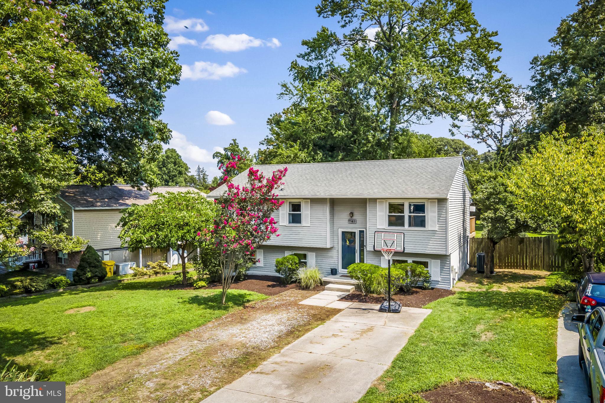 MANHATTAN BEACH - Residential