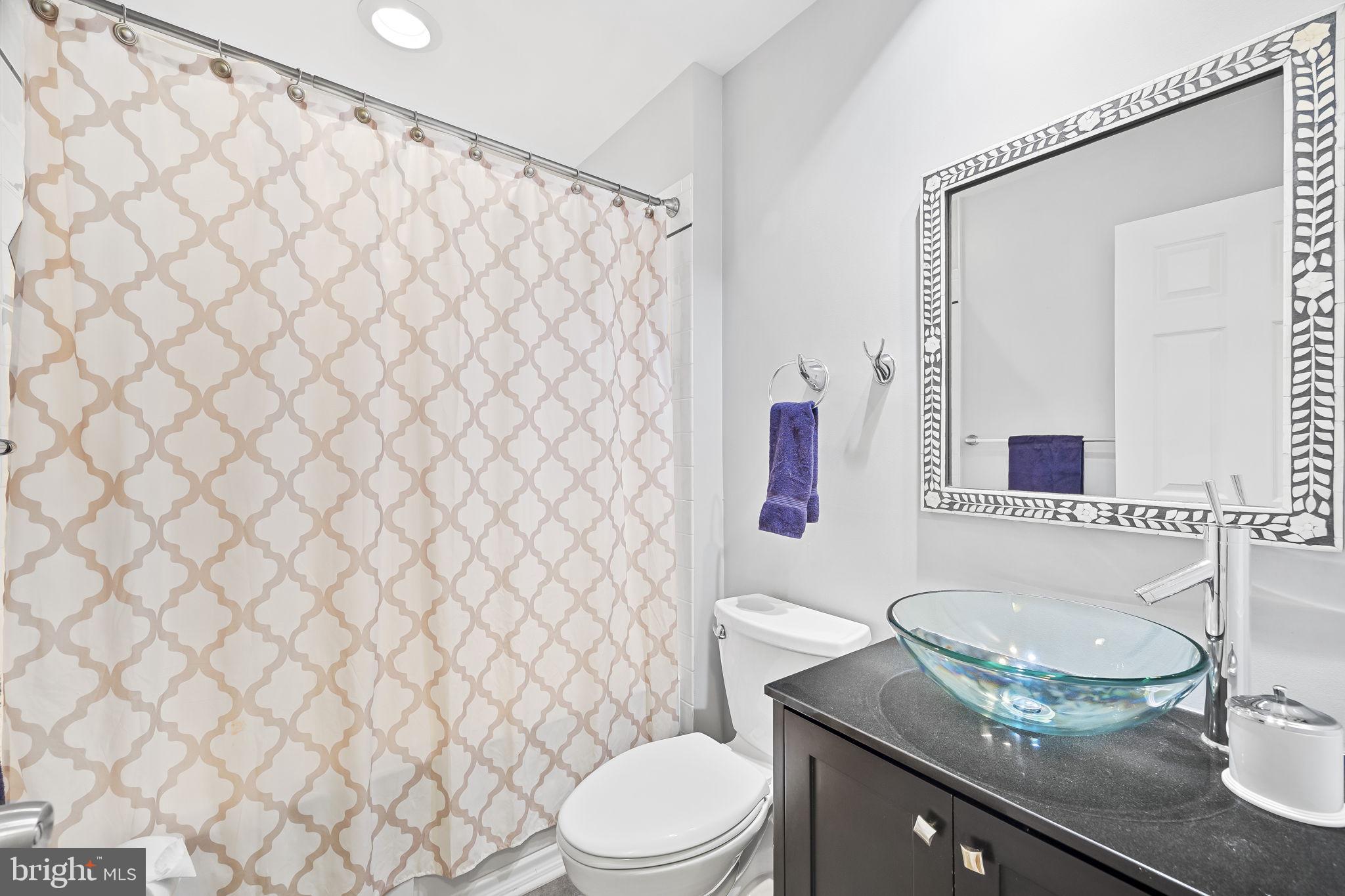 MANHATTAN BEACH - Residential