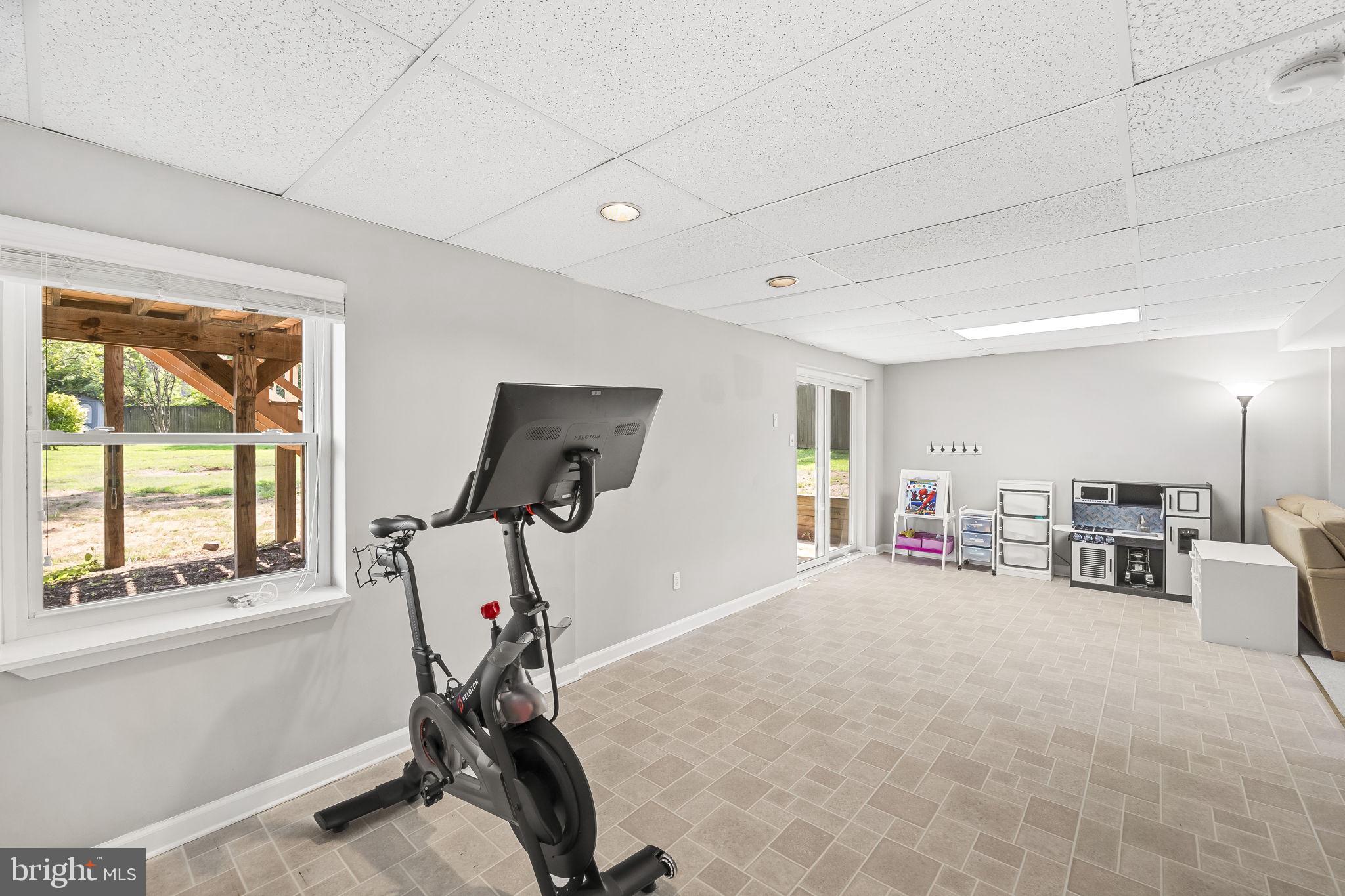 MANHATTAN BEACH - Residential