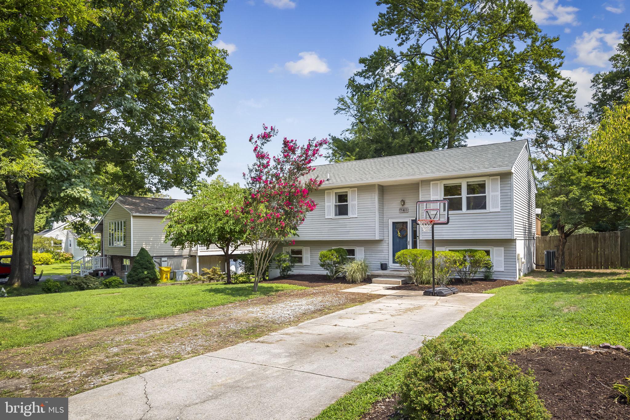 MANHATTAN BEACH - Residential
