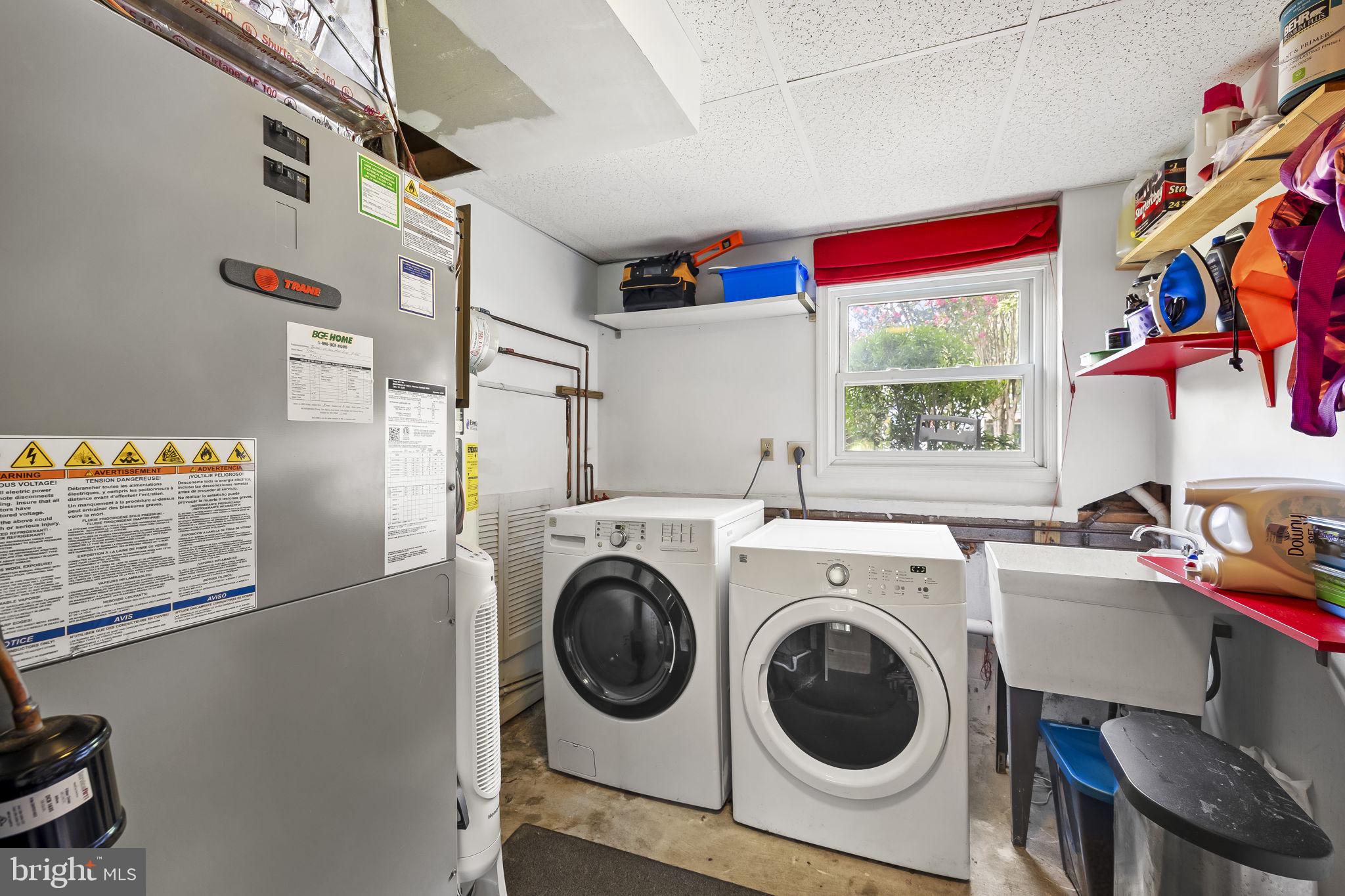 MANHATTAN BEACH - Residential