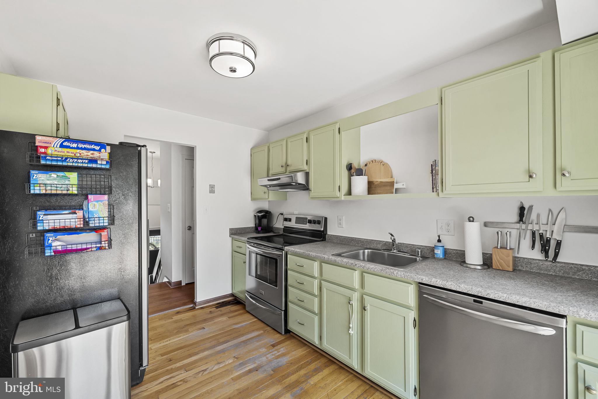 MANHATTAN BEACH - Residential