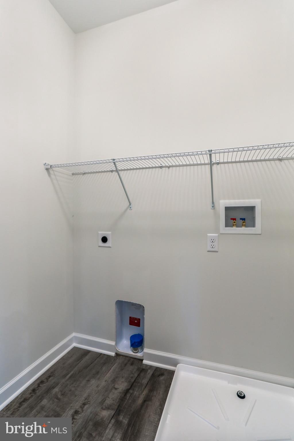 MIDDLE CREEK VISTAS - Residential