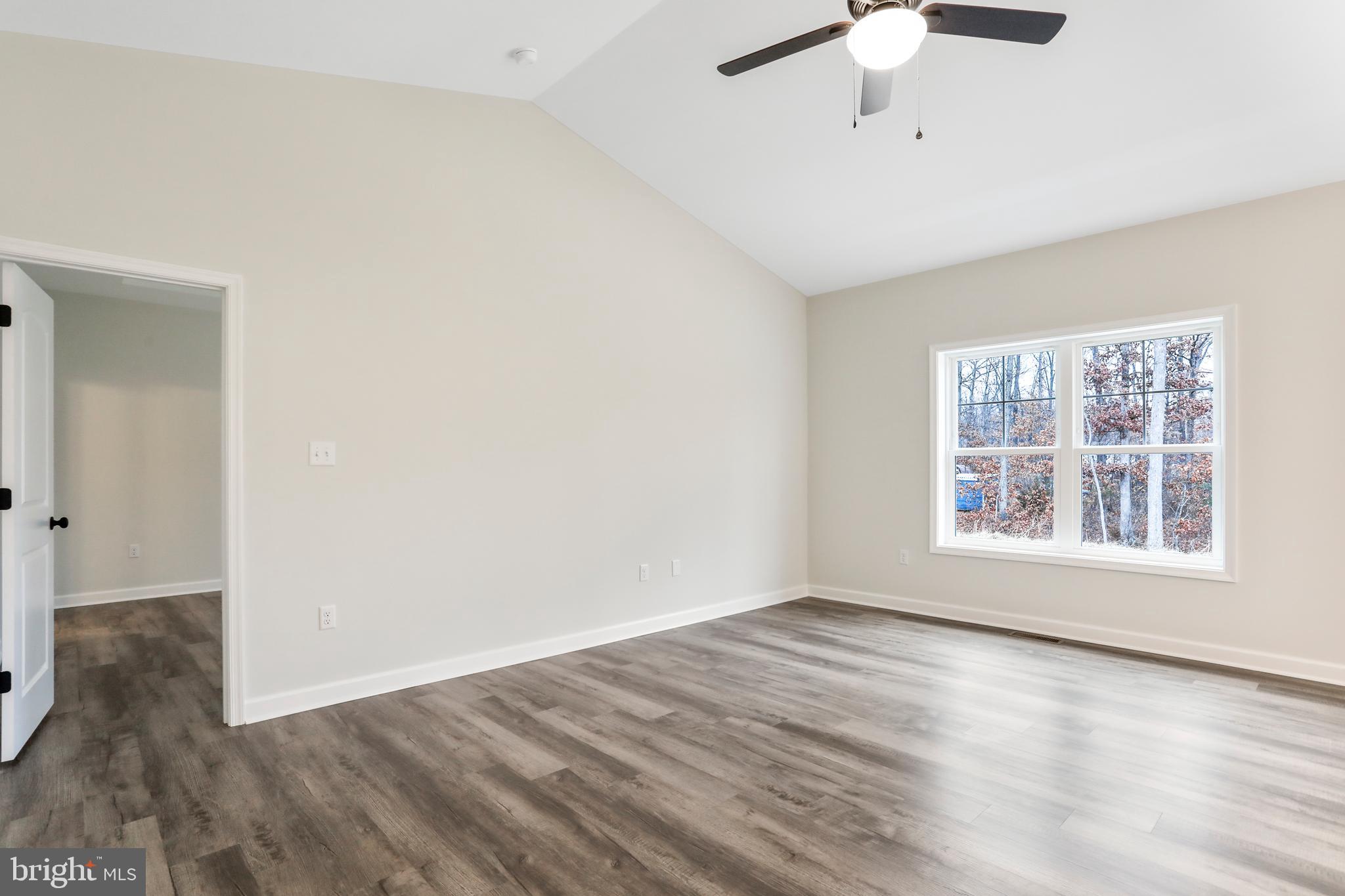 MIDDLE CREEK VISTAS - Residential