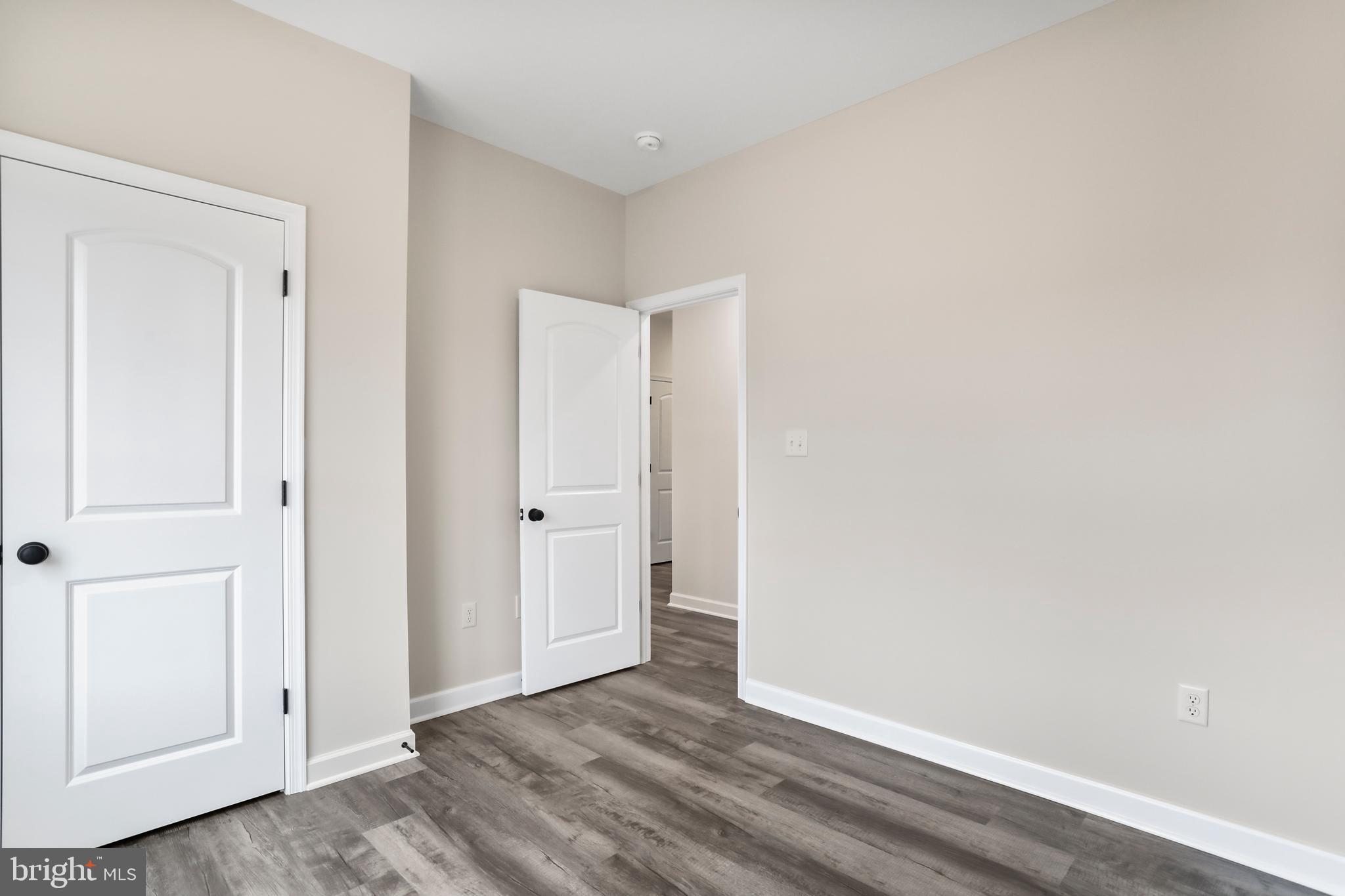 MIDDLE CREEK VISTAS - Residential