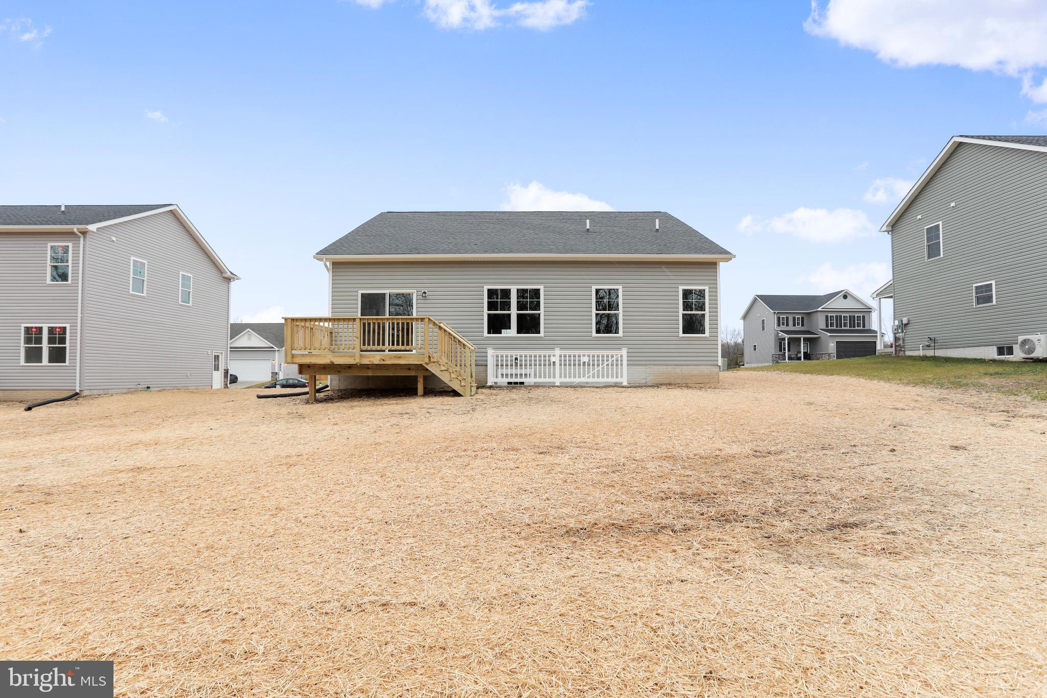 MIDDLE CREEK VISTAS - Residential