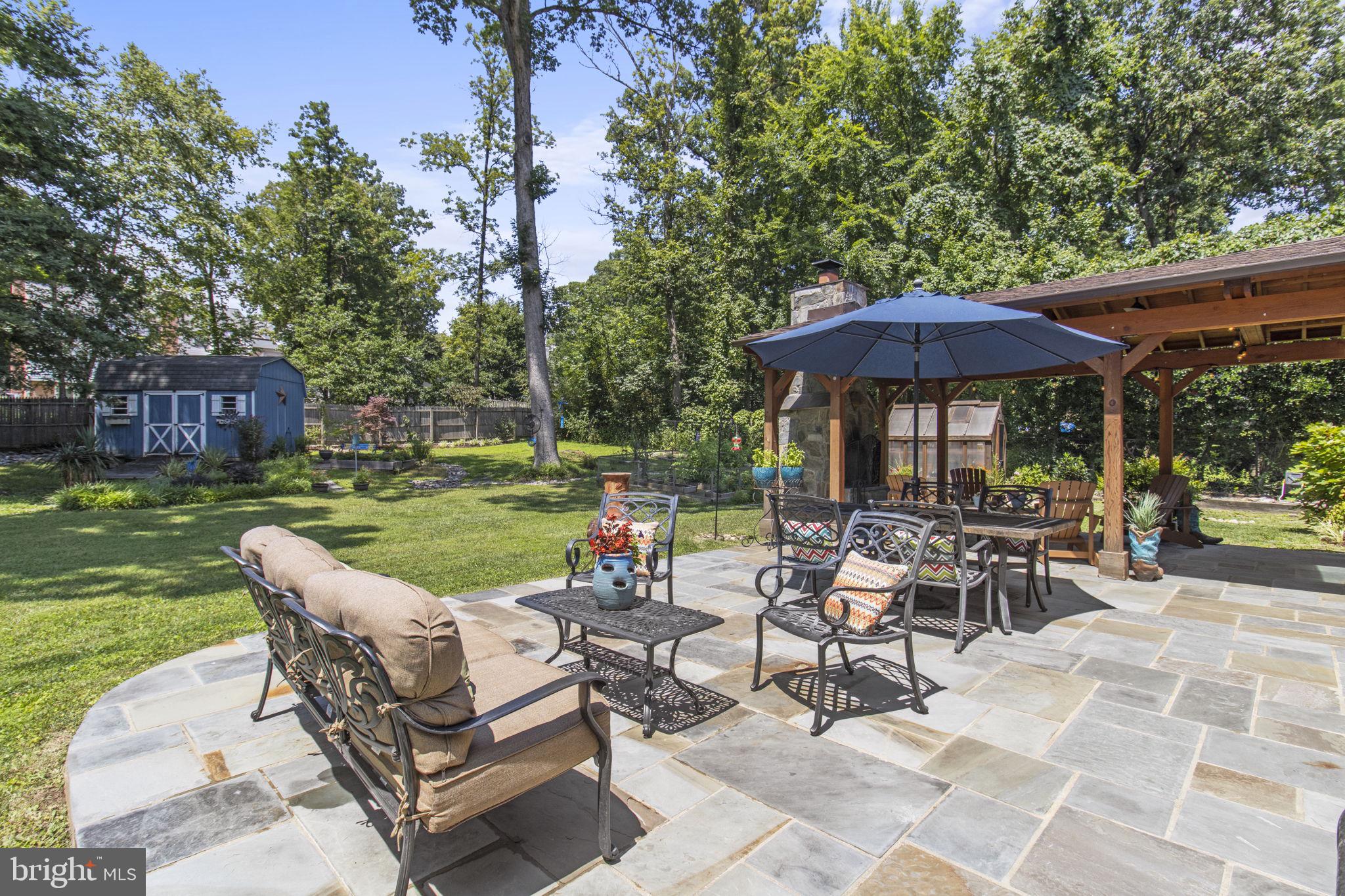 POTOMAC VILLAGE - Residential