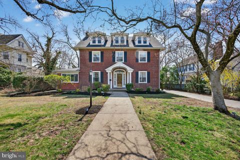 Photo of 104 W Maple Avenue, MERCHANTVILLE, NJ 08109 (MLS # NJCD2112374)