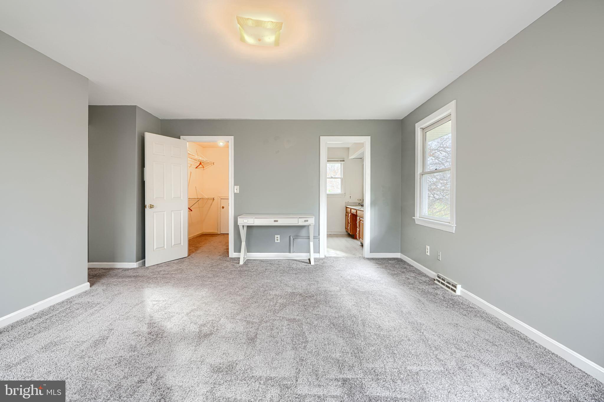 PARKVILLE - Residential