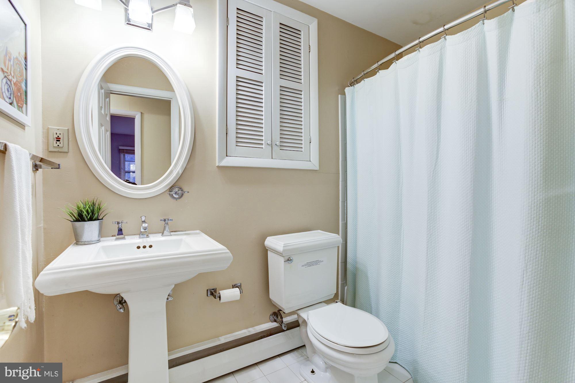 WINCHESTER ON THE SEVERN - Residential Lease