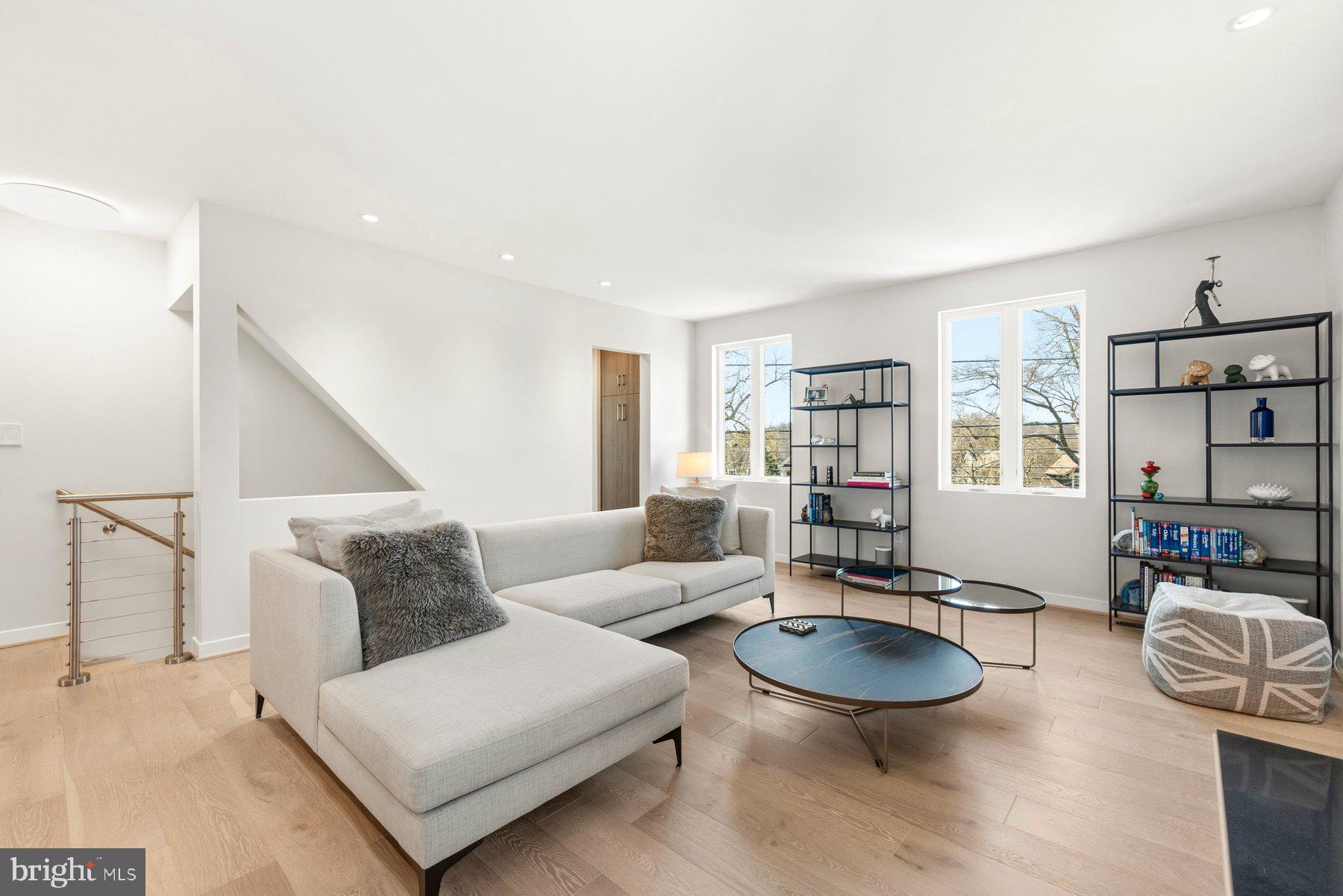 5507 MACARTHUR BOULEVARD NW