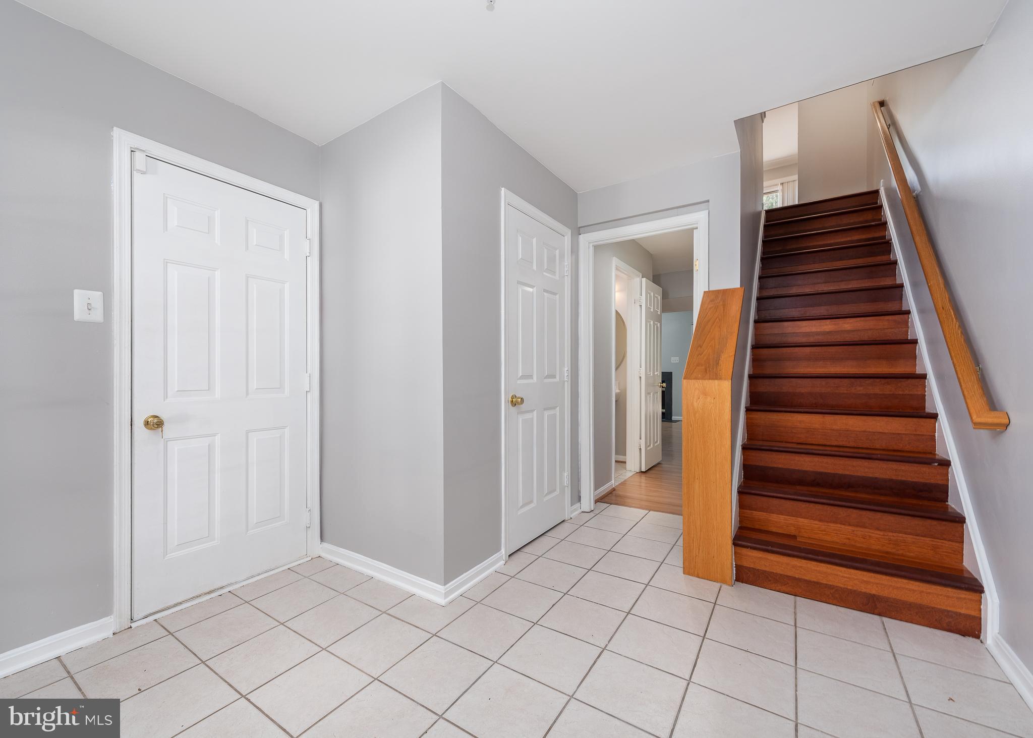 12203 BARE BUSH PATH