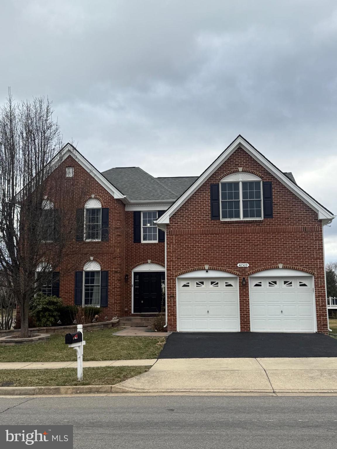 SOUTH RIDING - Residential Lease