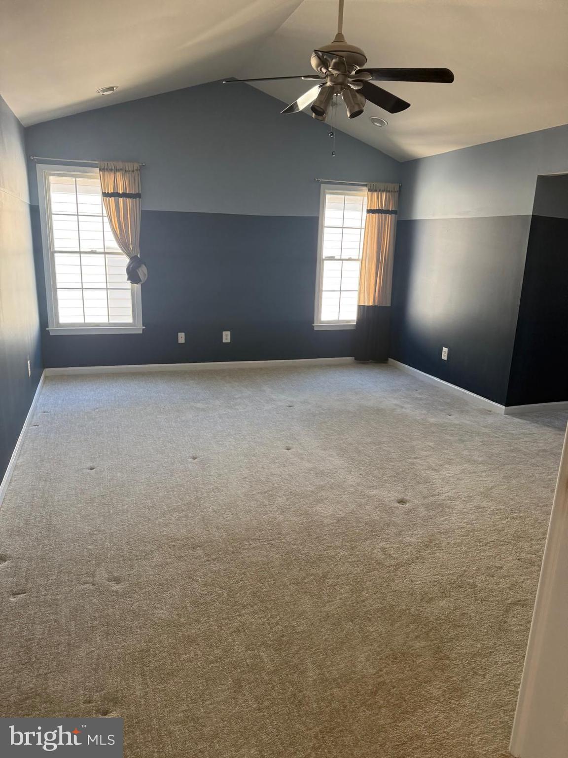 SOUTH RIDING - Residential Lease