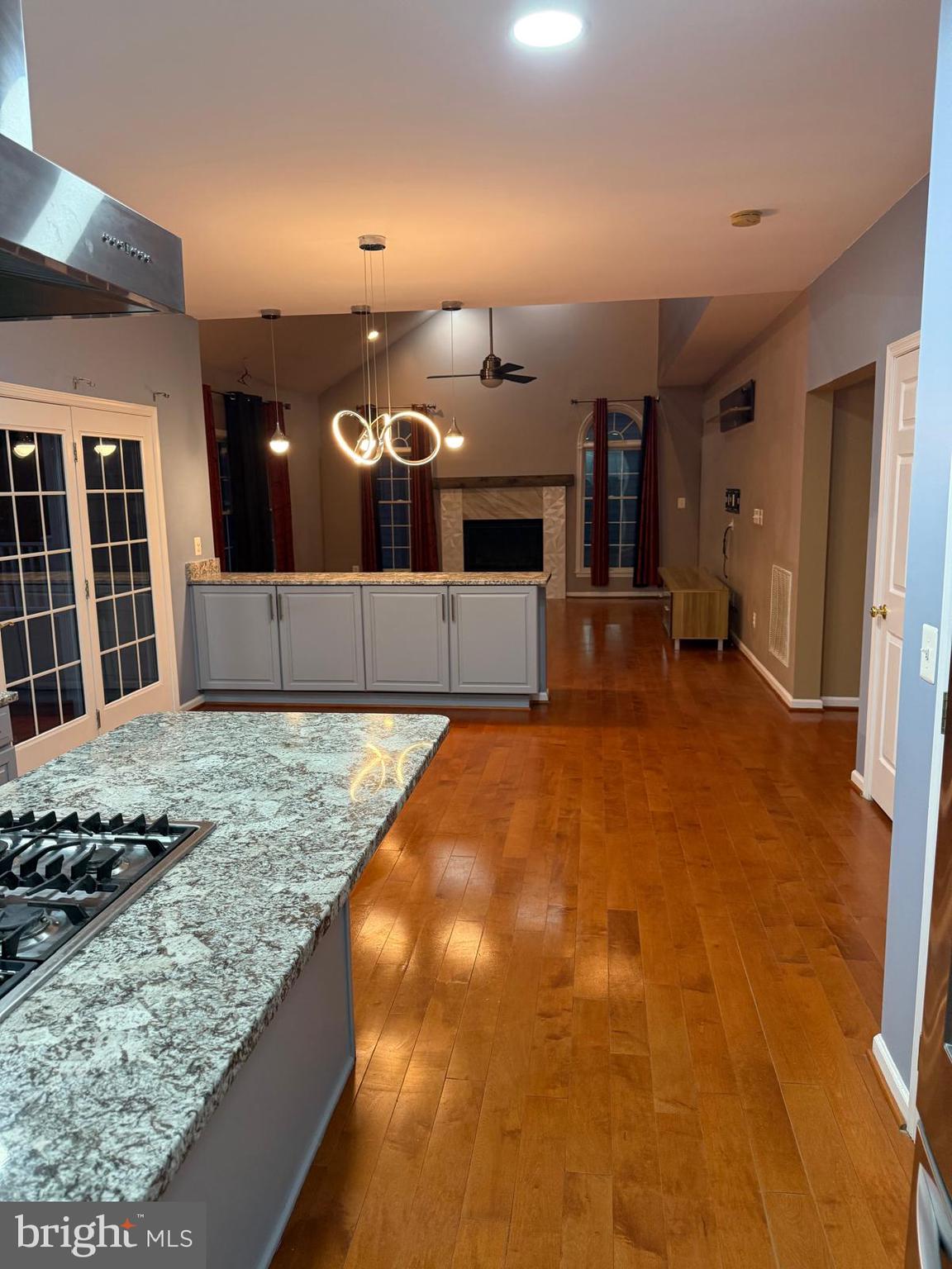 SOUTH RIDING - Residential Lease