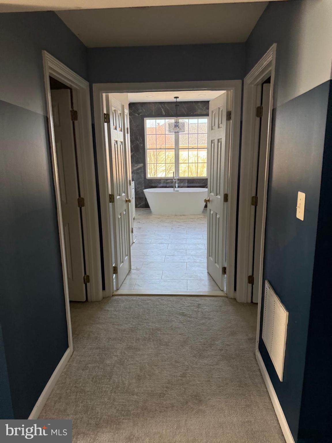 SOUTH RIDING - Residential Lease