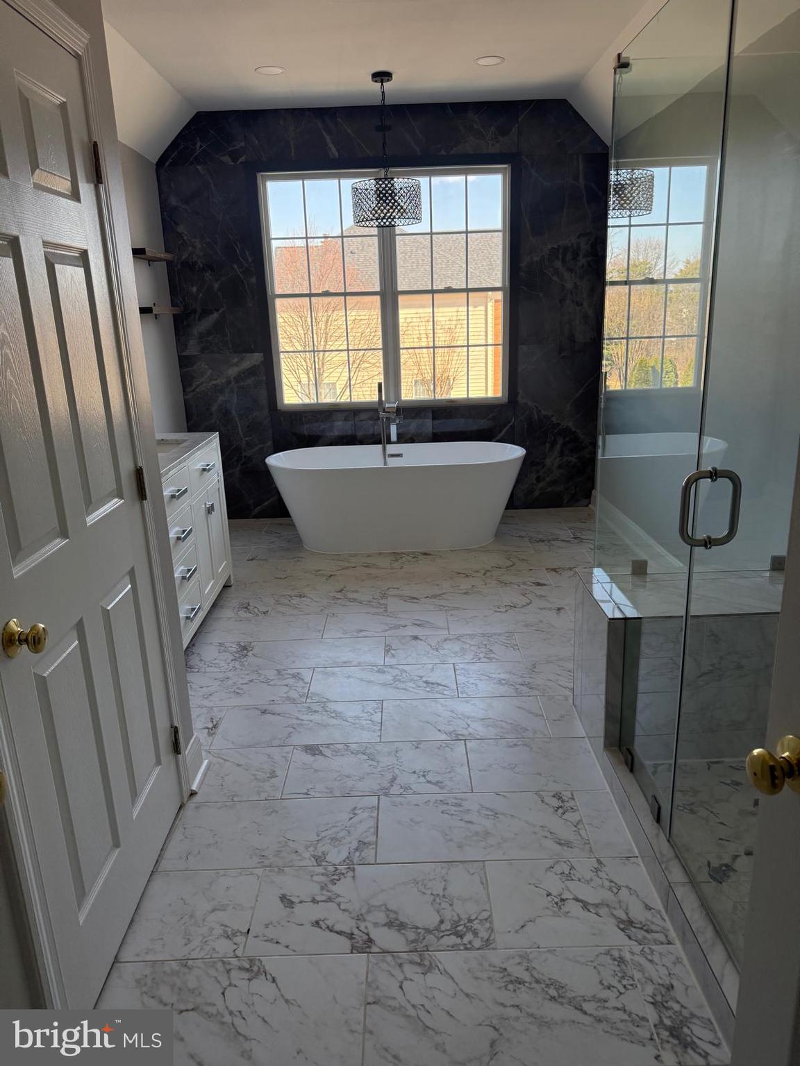 SOUTH RIDING - Residential Lease