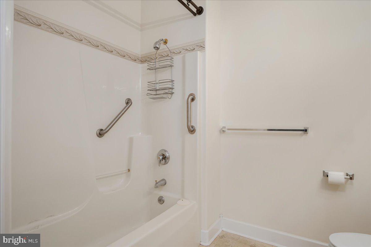 CORTLAND MANOR - Residential