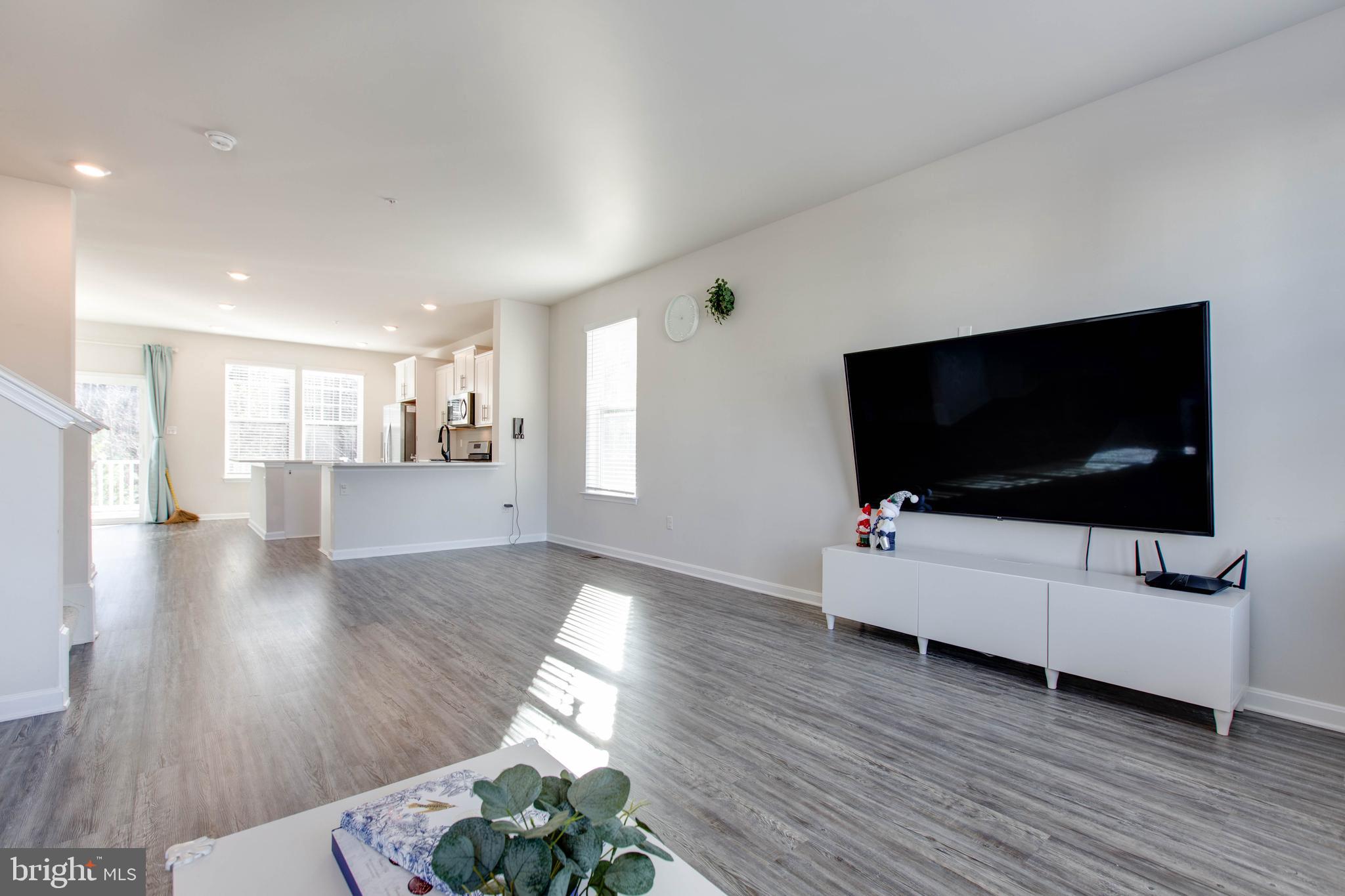 HANOVER - Residential Lease