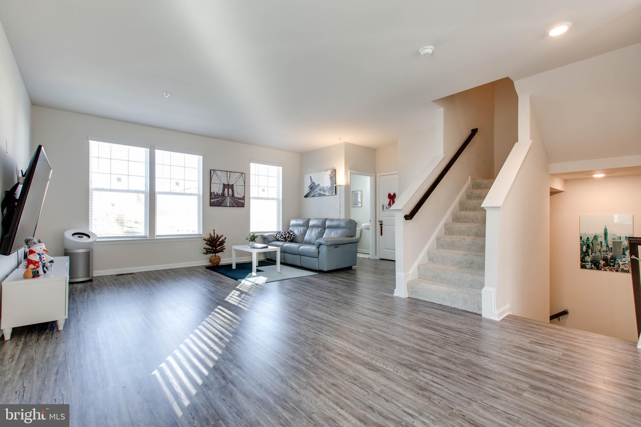 HANOVER - Residential Lease