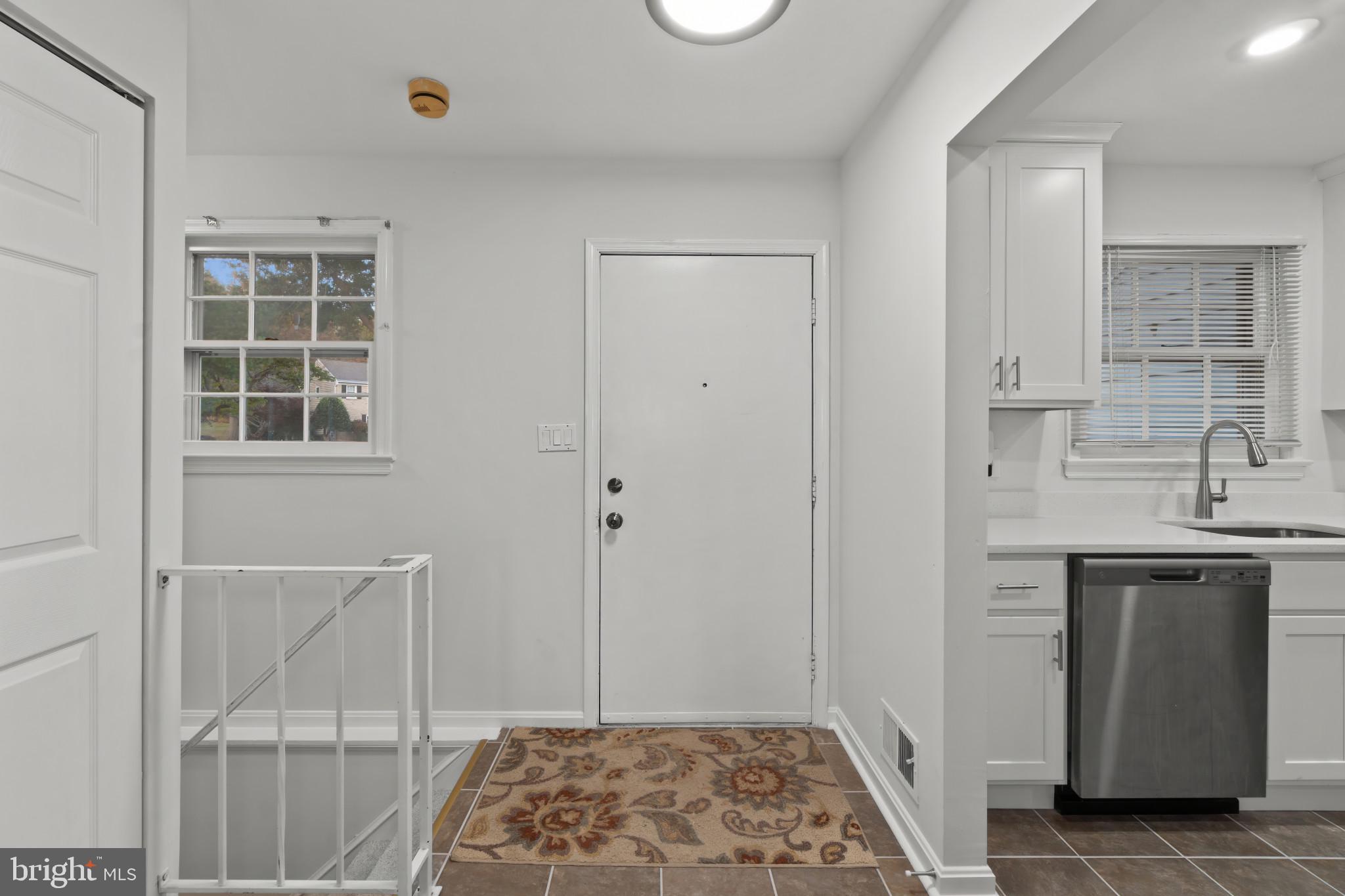 3876 SPENCER COURT