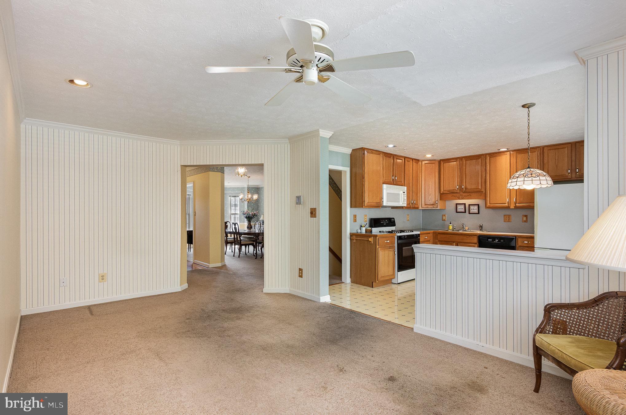 2002 TIFFANY TERRACE