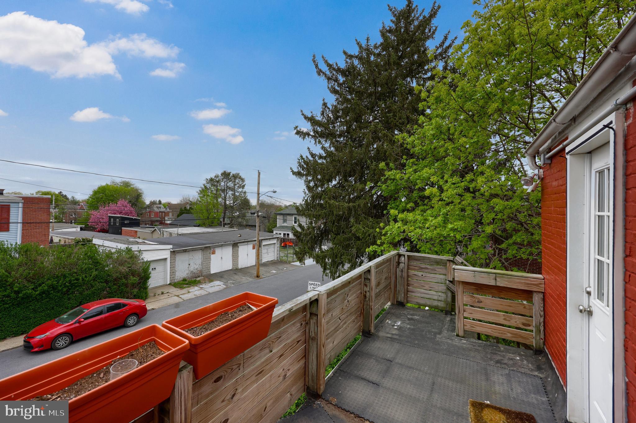 WEST END LANCASTER - Residential