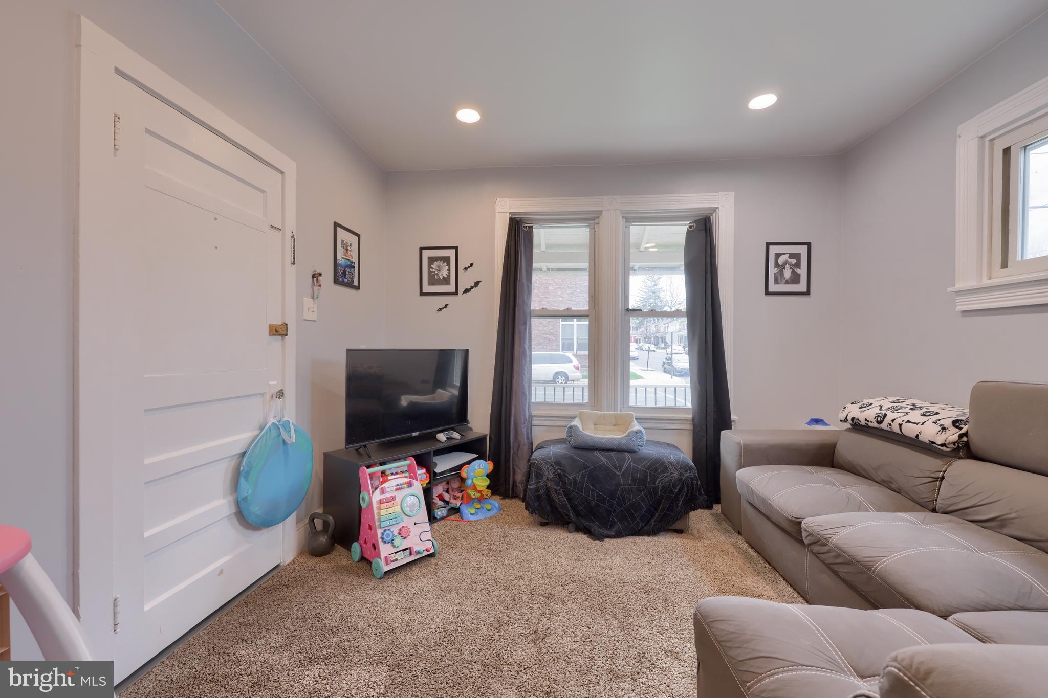 WEST END LANCASTER - Residential