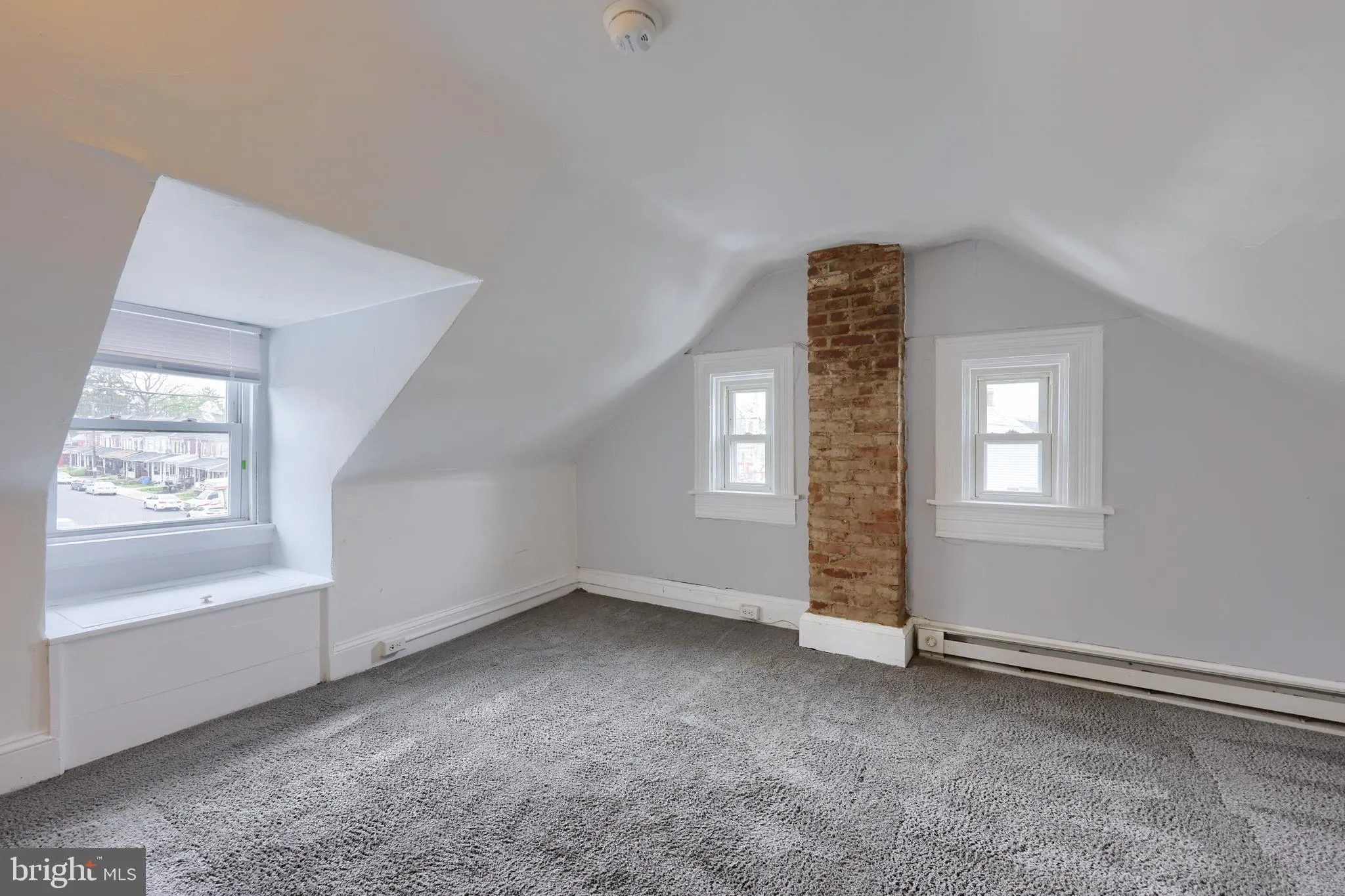 Lancaster, Pennsylvania 17603, United States, 4 Bedrooms Bedrooms, ,2 BathroomsBathrooms,Residential,Pending,114974