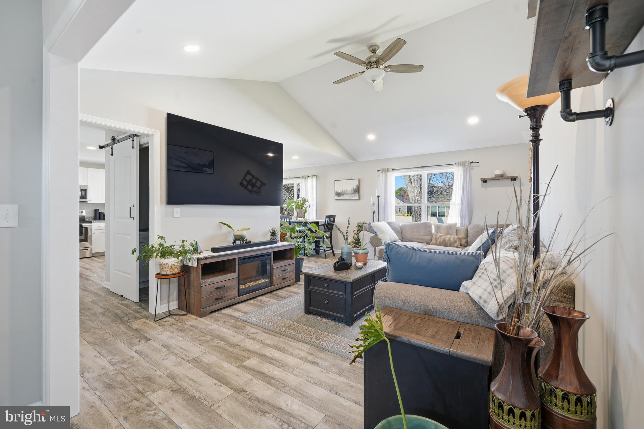 PRINCE GEORGES ACRES - Residential