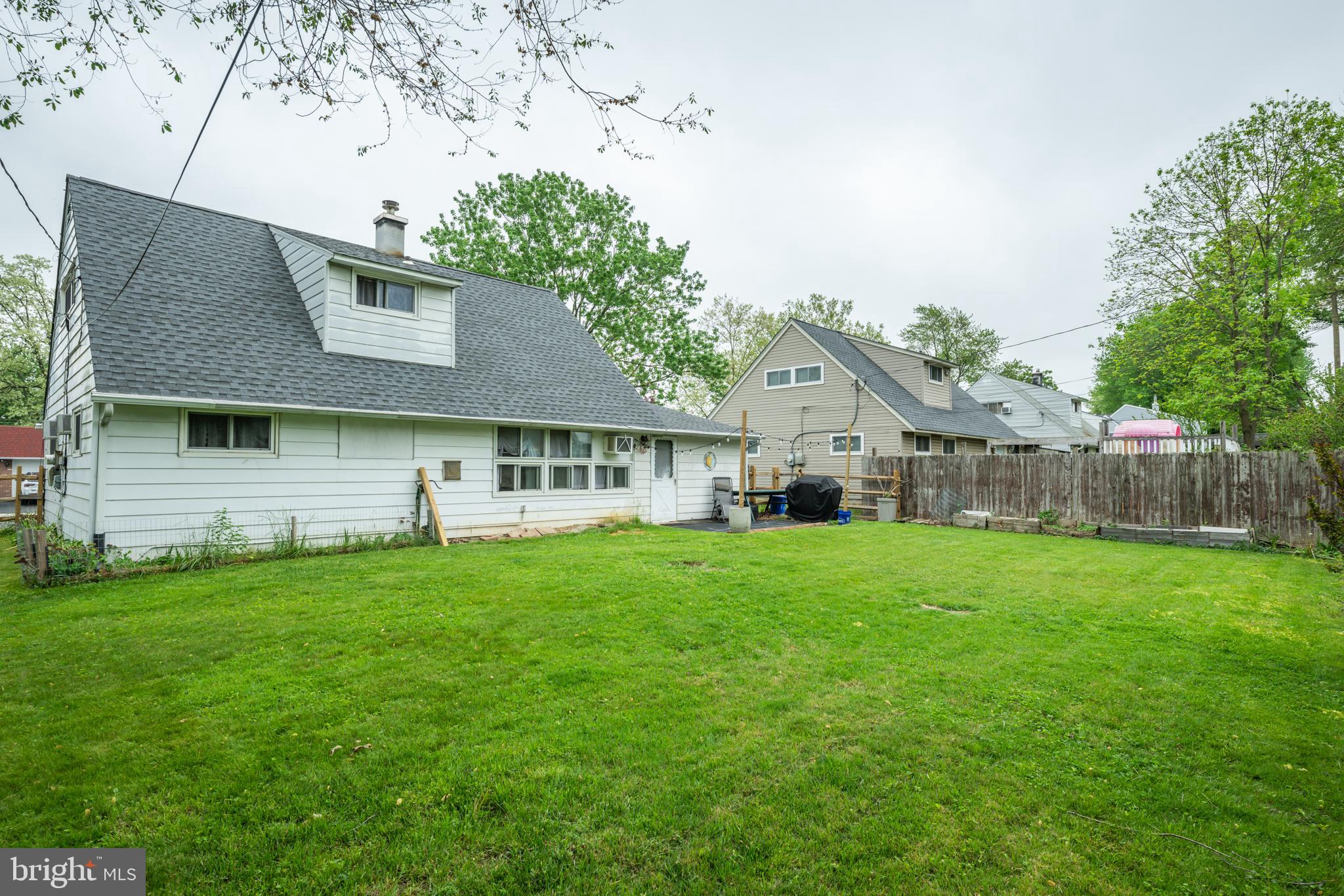 INDIAN CREEK - Residential