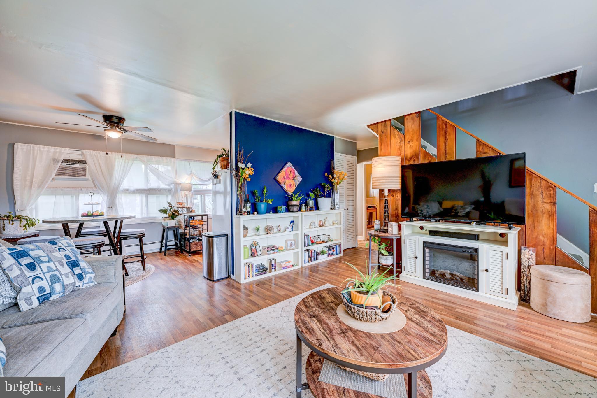 INDIAN CREEK - Residential