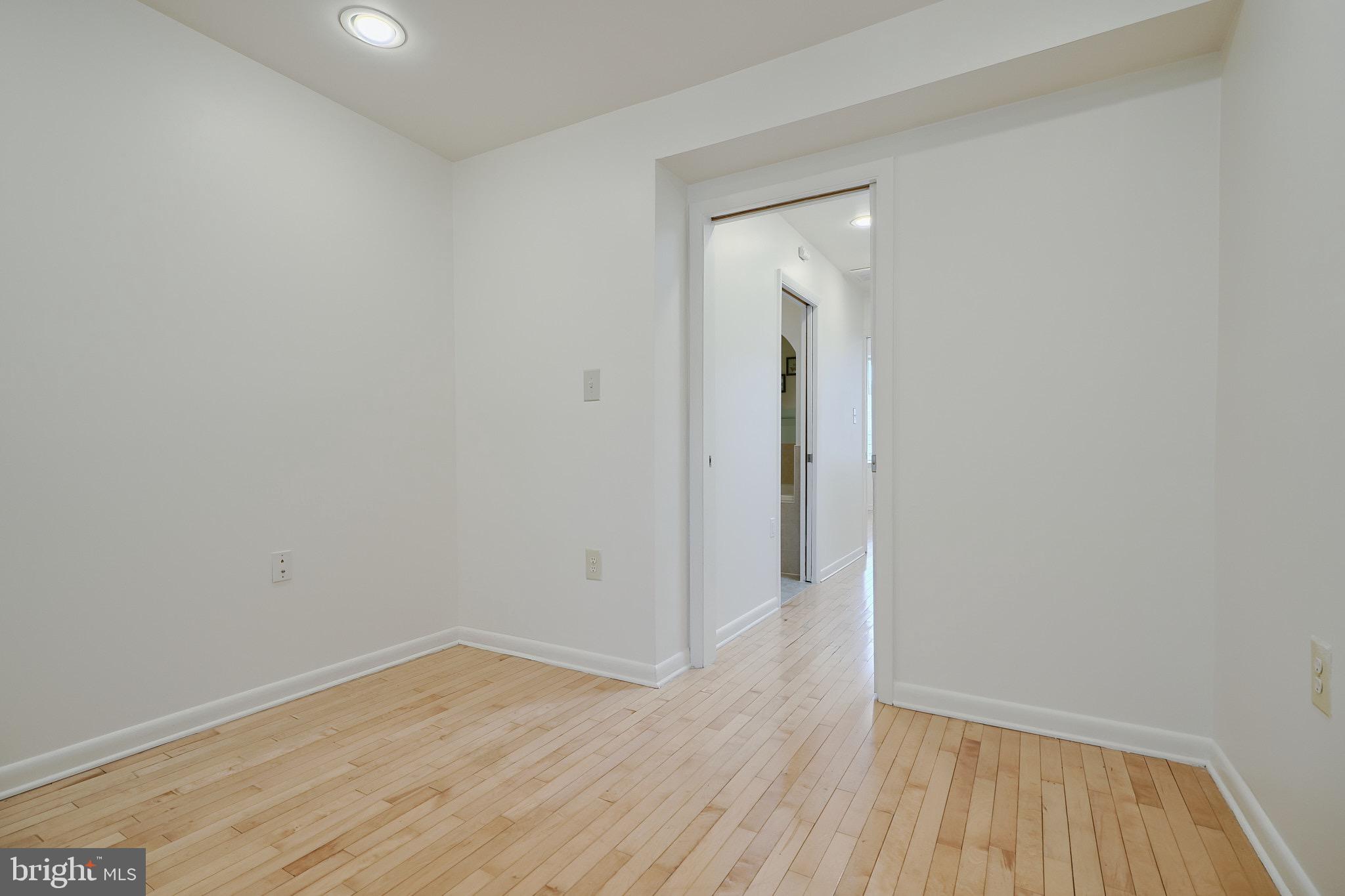 HOLLINS MARKET - Residential Lease