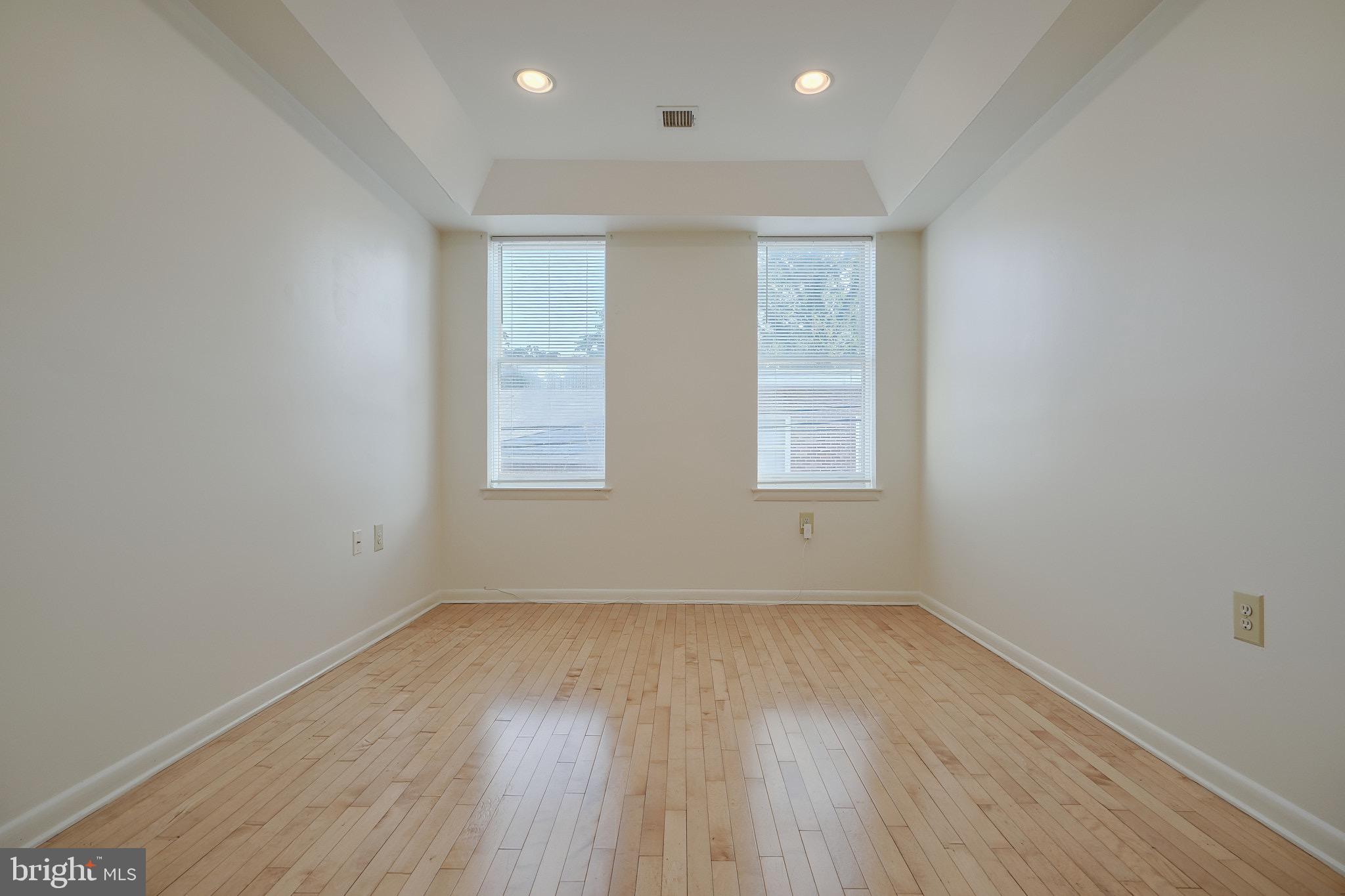 HOLLINS MARKET - Residential Lease